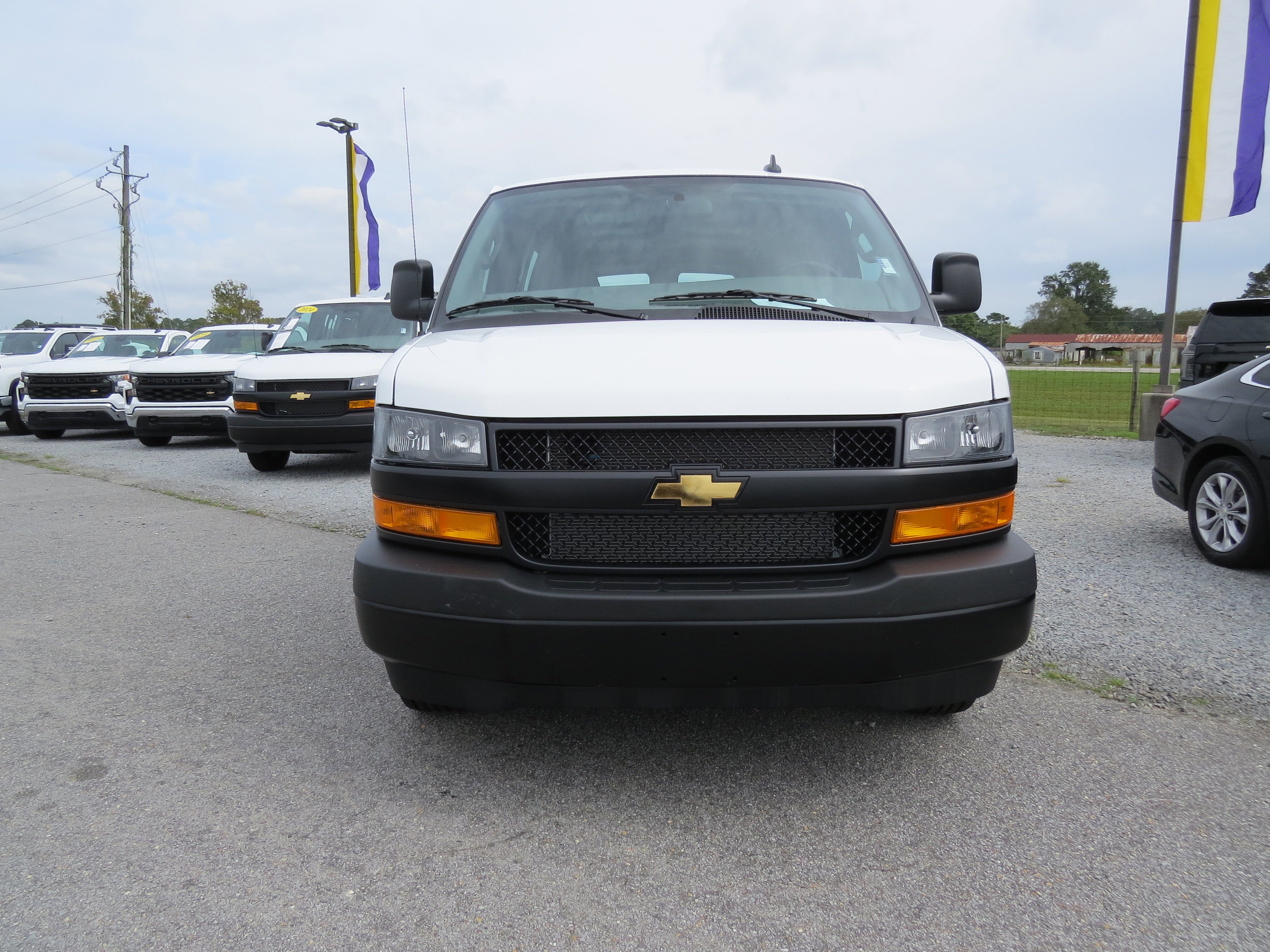 2025 Chevrolet Express Cargo 2500 WT