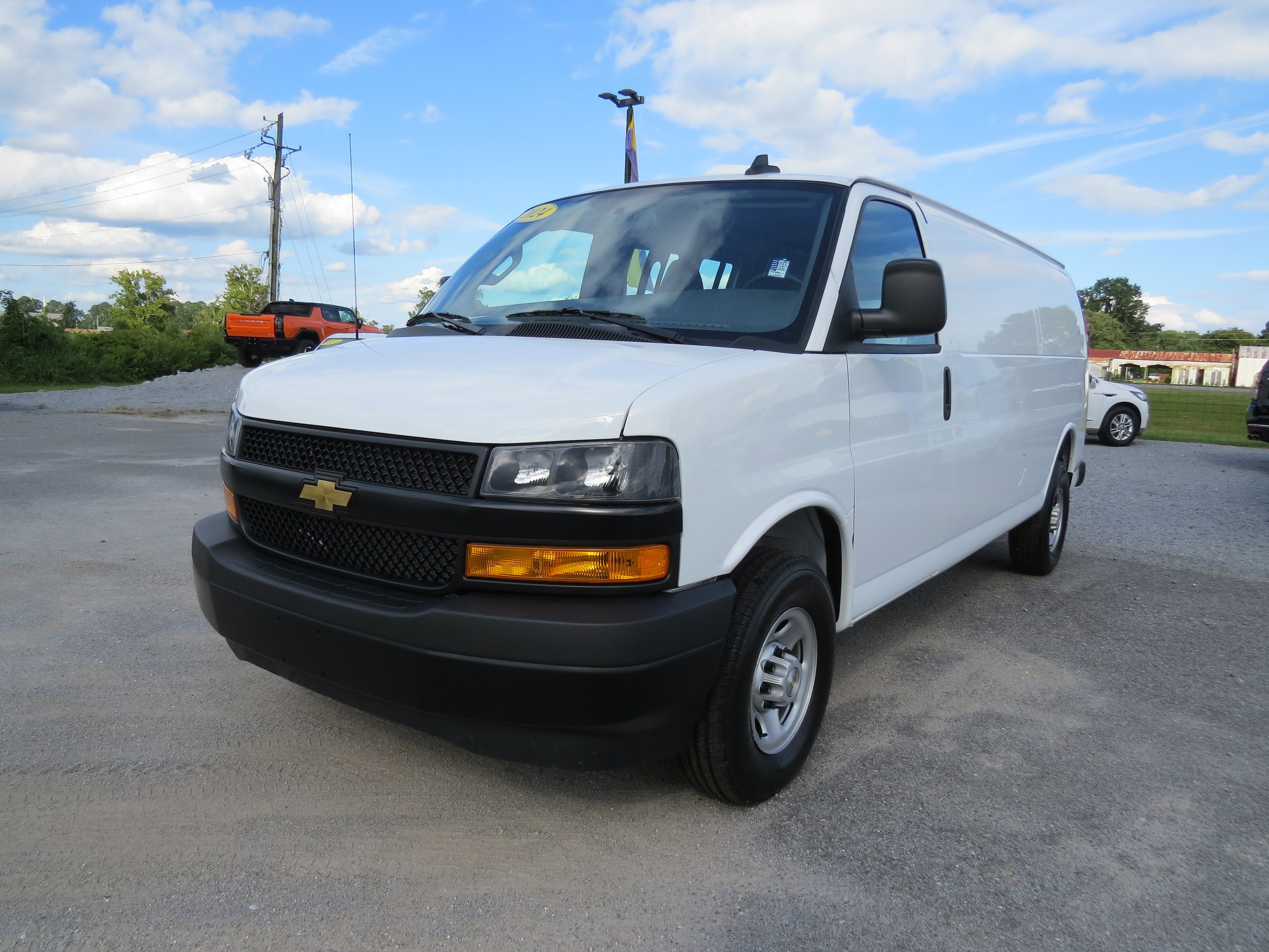 2024 Chevrolet Express Cargo 2500 WT