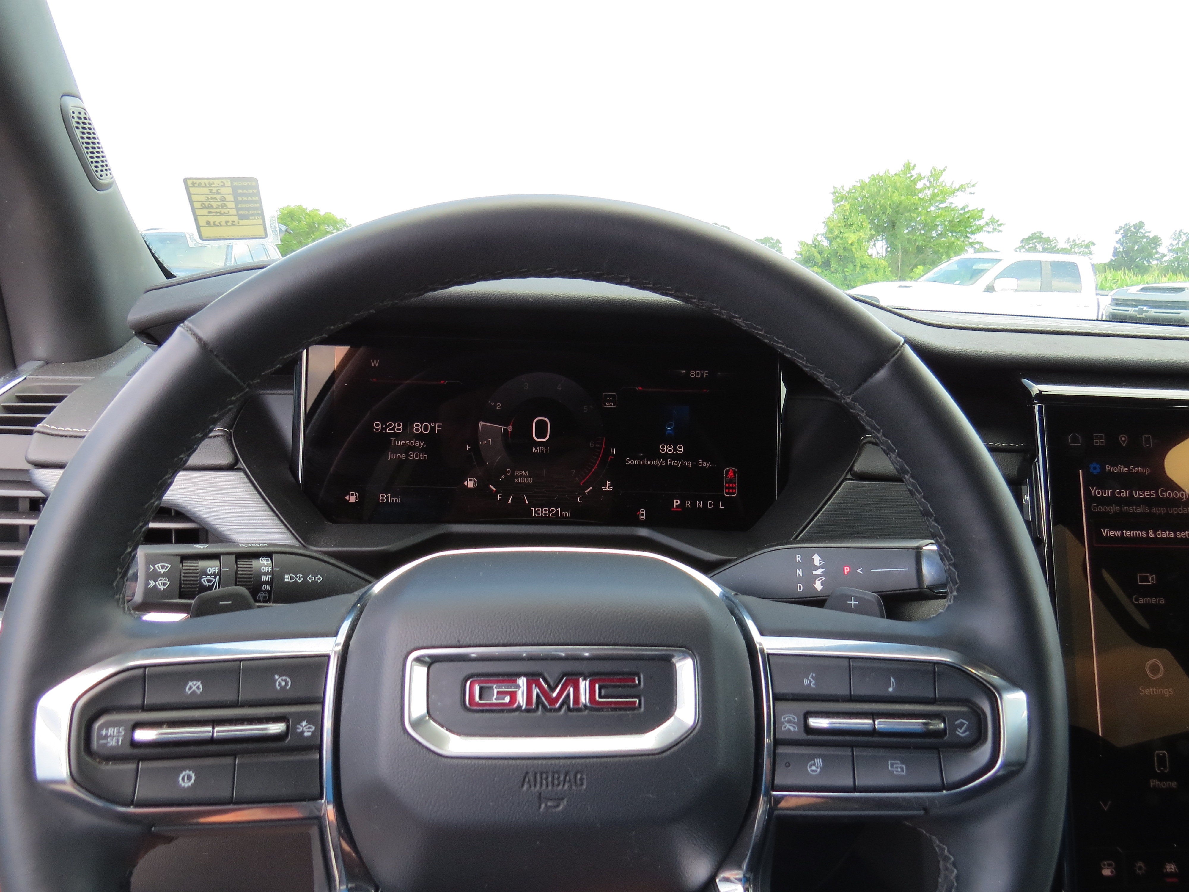 2025 GMC Acadia Elevation