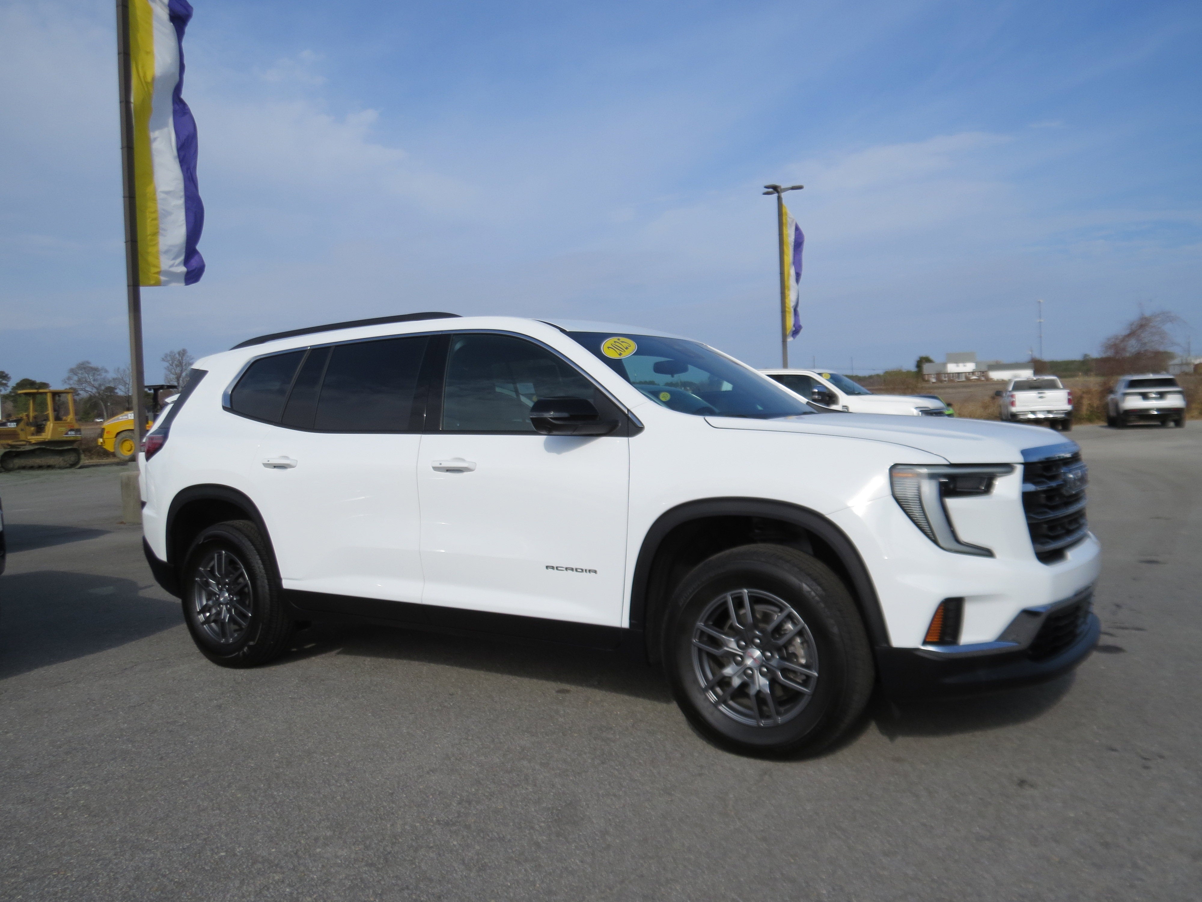 2025 GMC Acadia Elevation