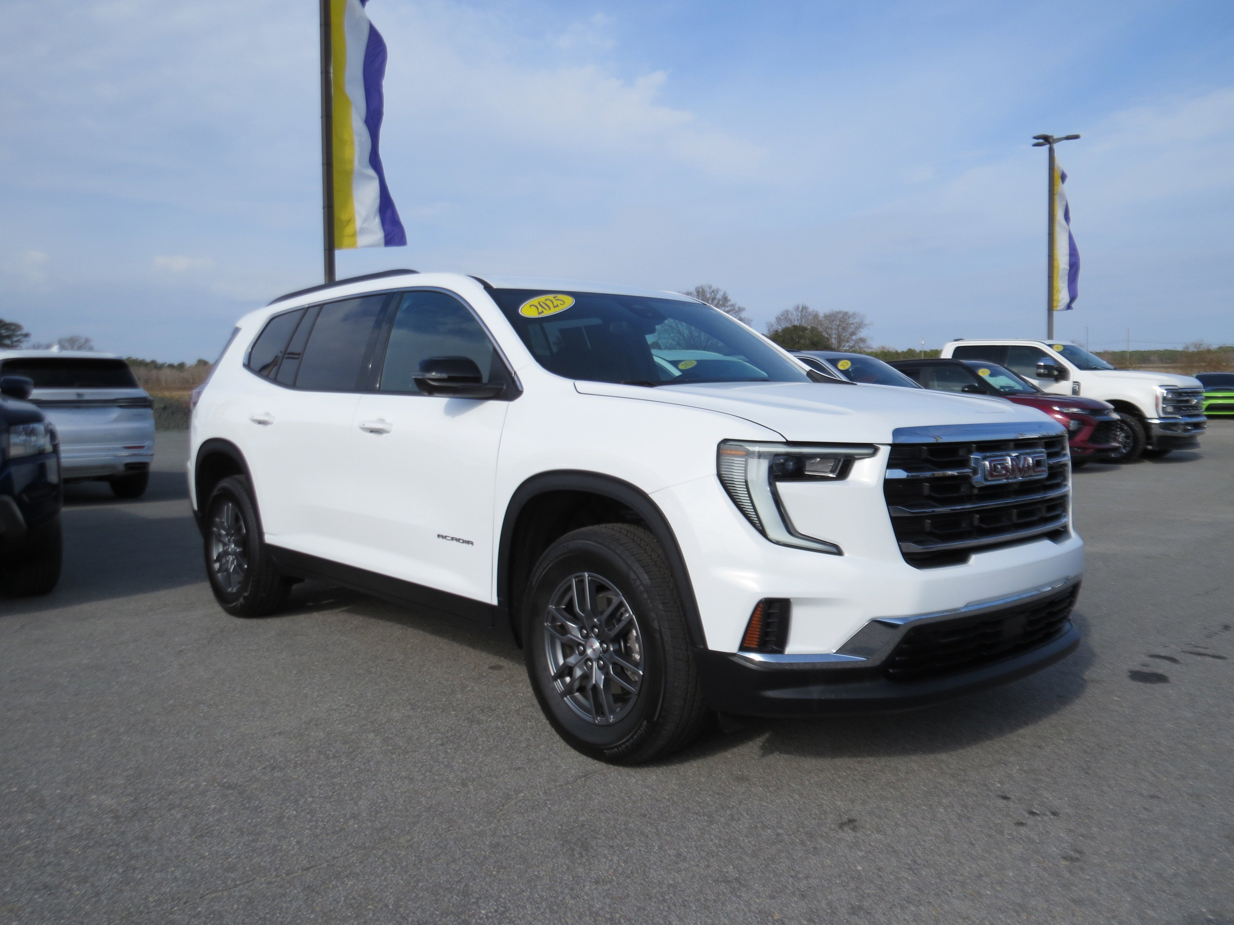 2025 GMC Acadia Elevation