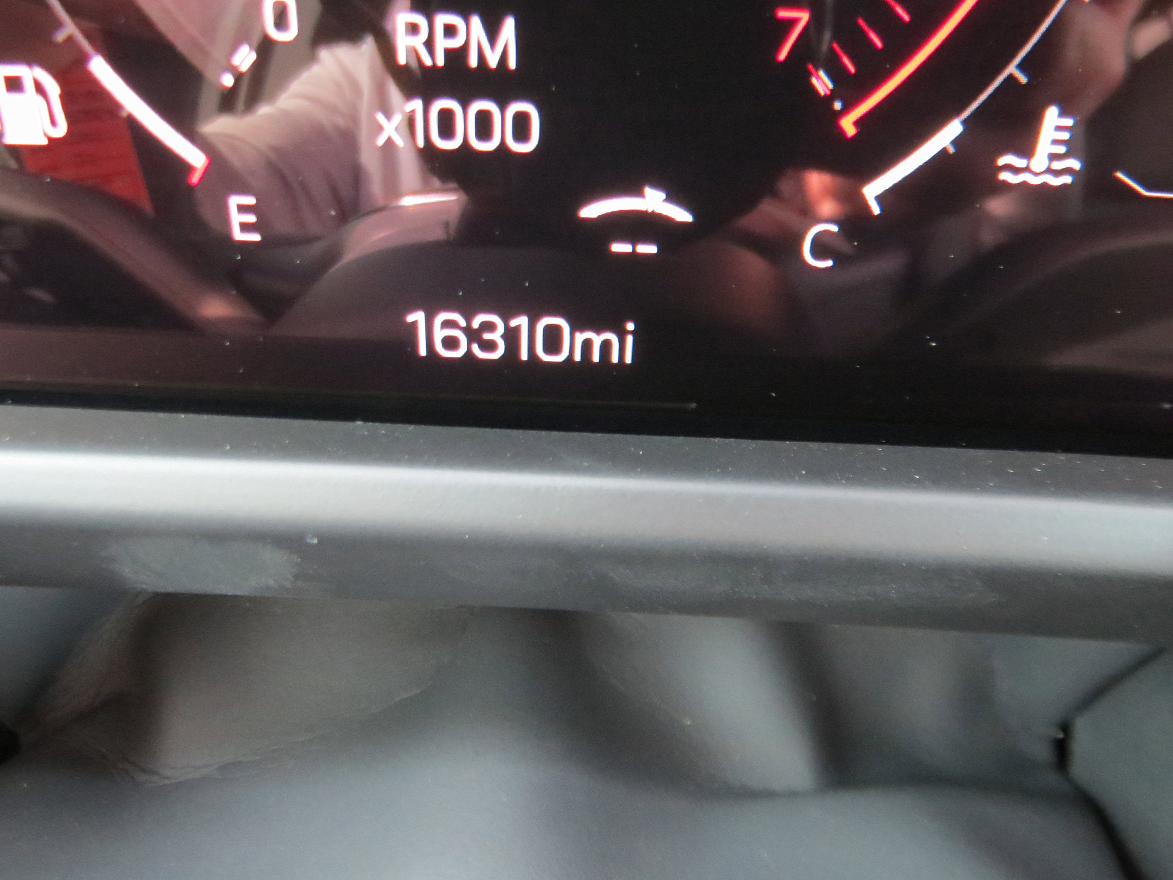 2025 GMC Acadia AT4