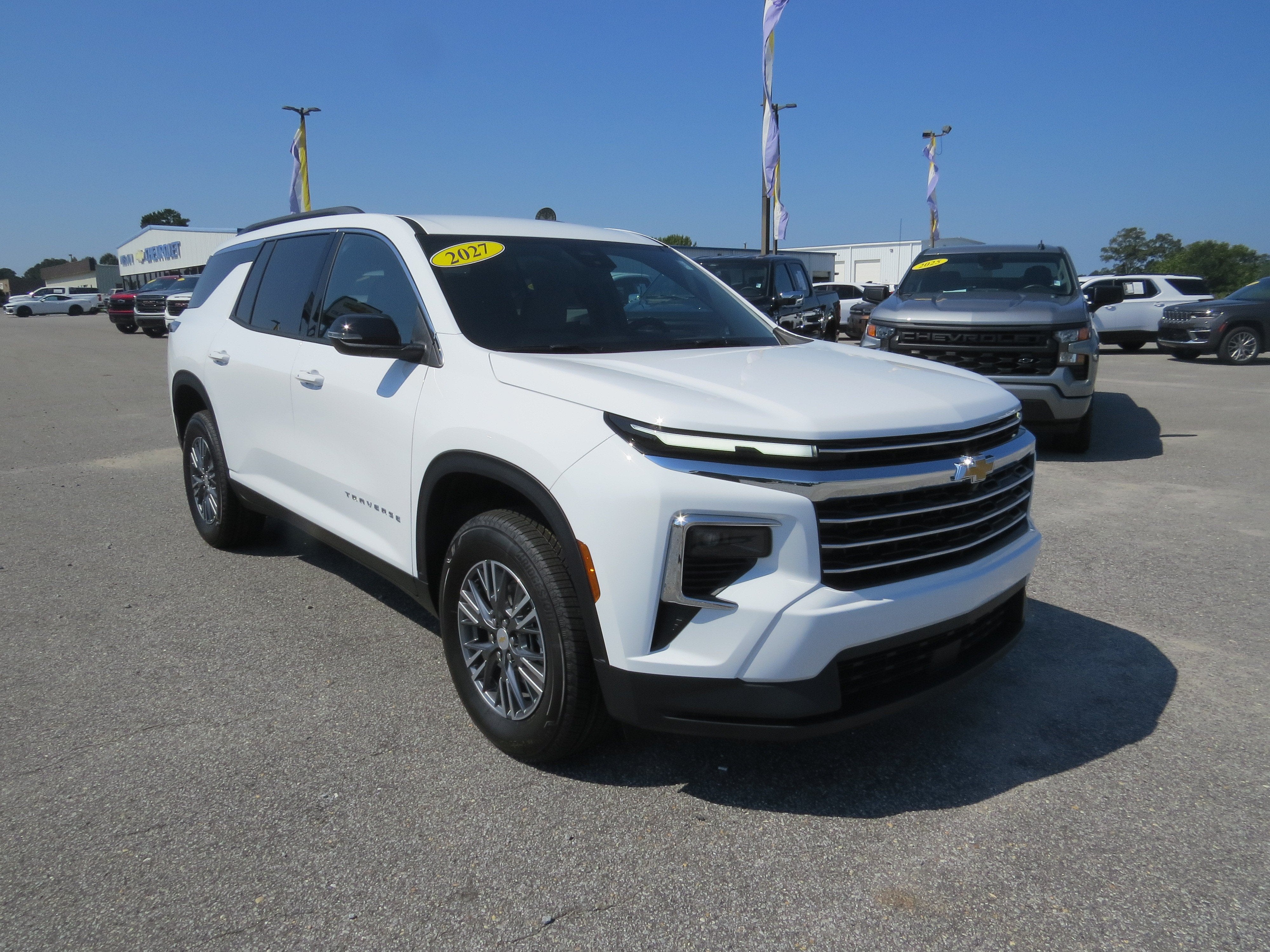 2027 Chevrolet Traverse LT