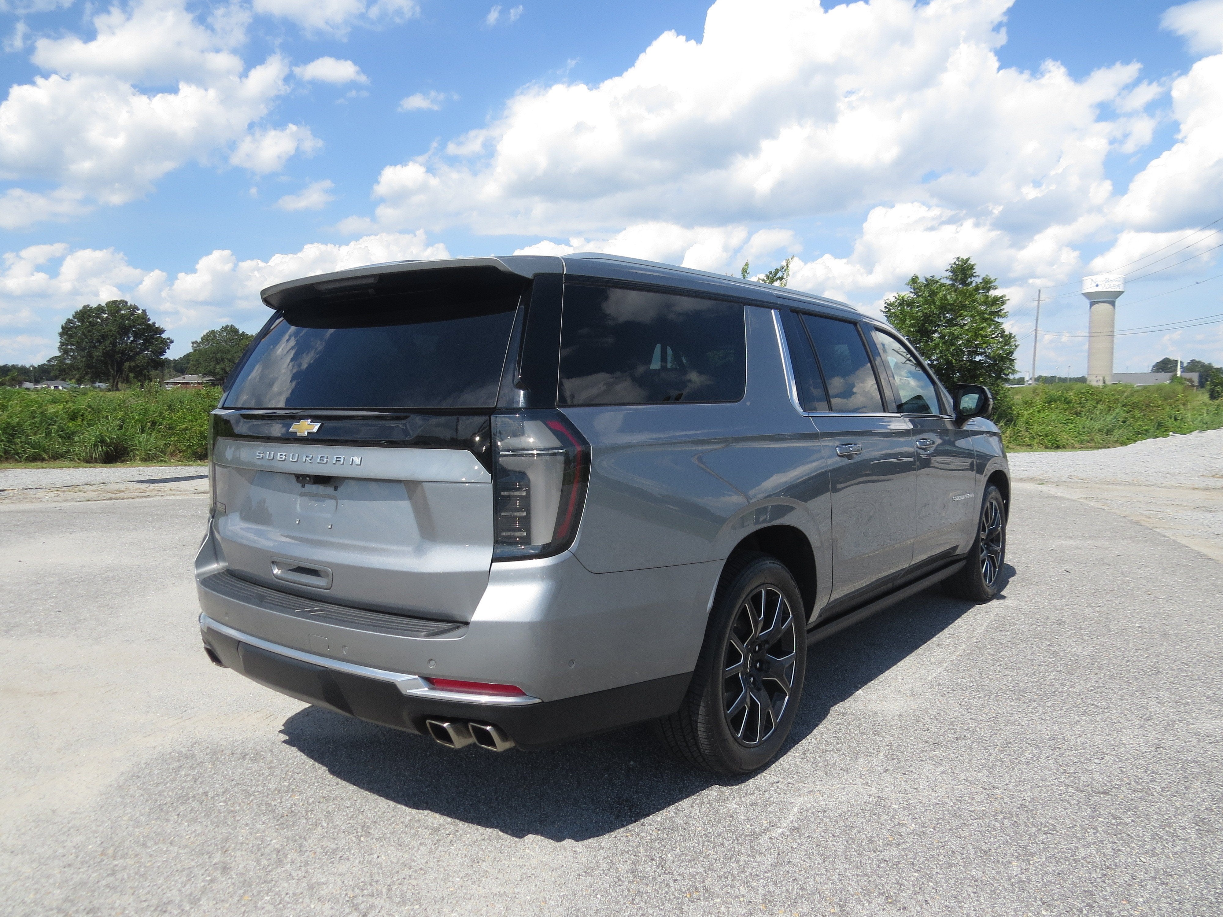2025 Chevrolet Suburban High Country