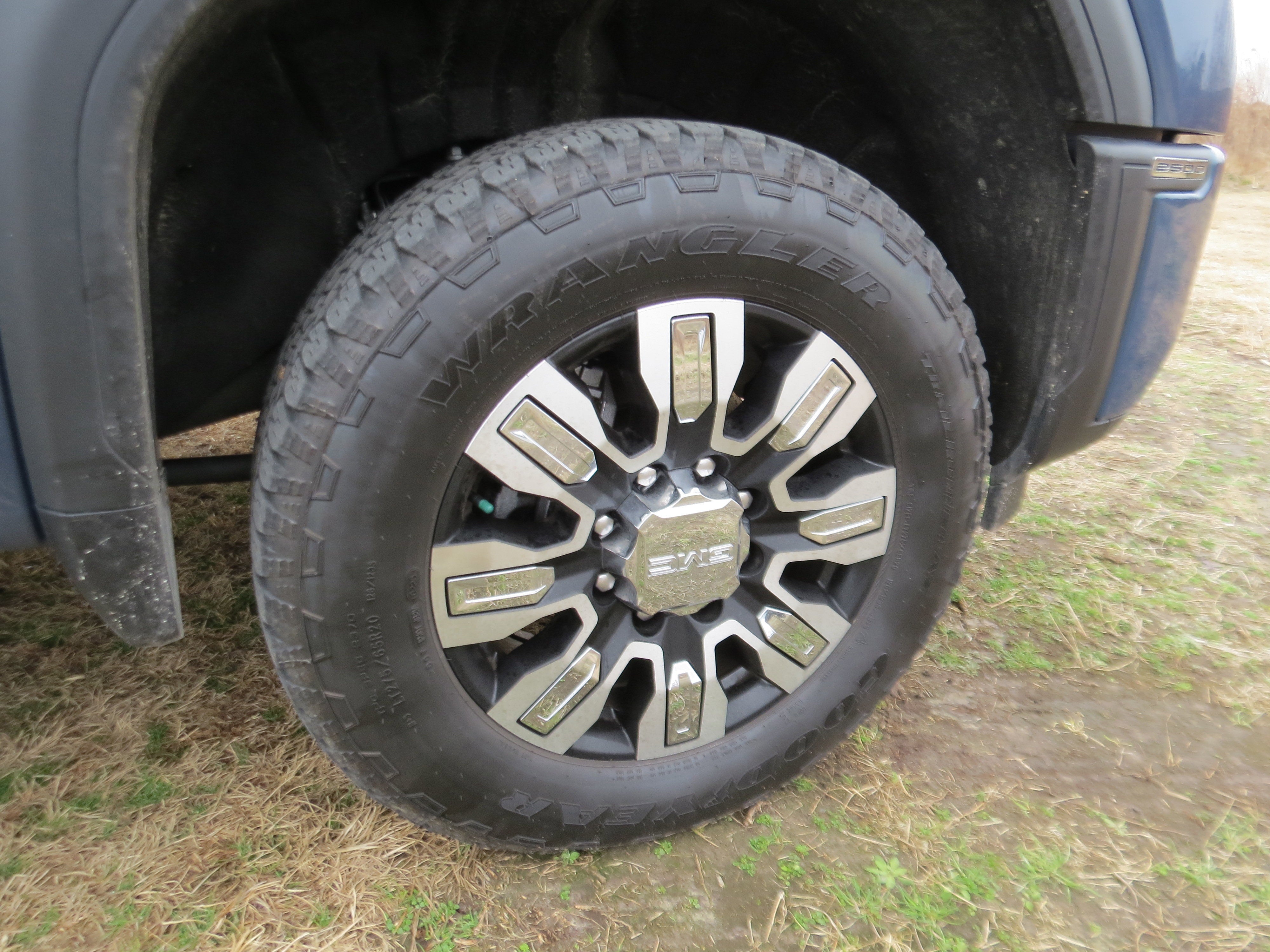 2025 GMC Sierra 2500 HD Denali