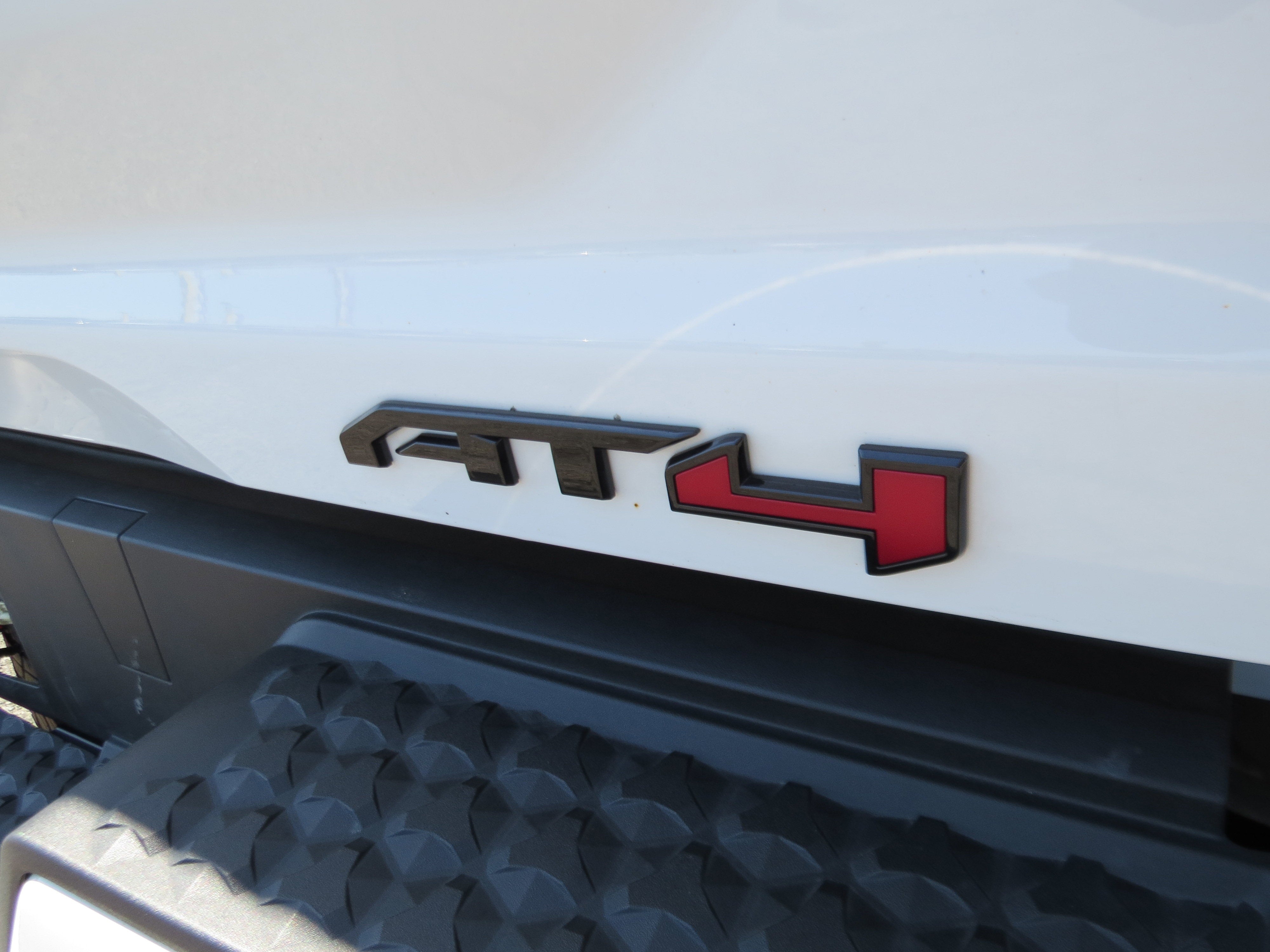 2025 GMC Canyon AT4