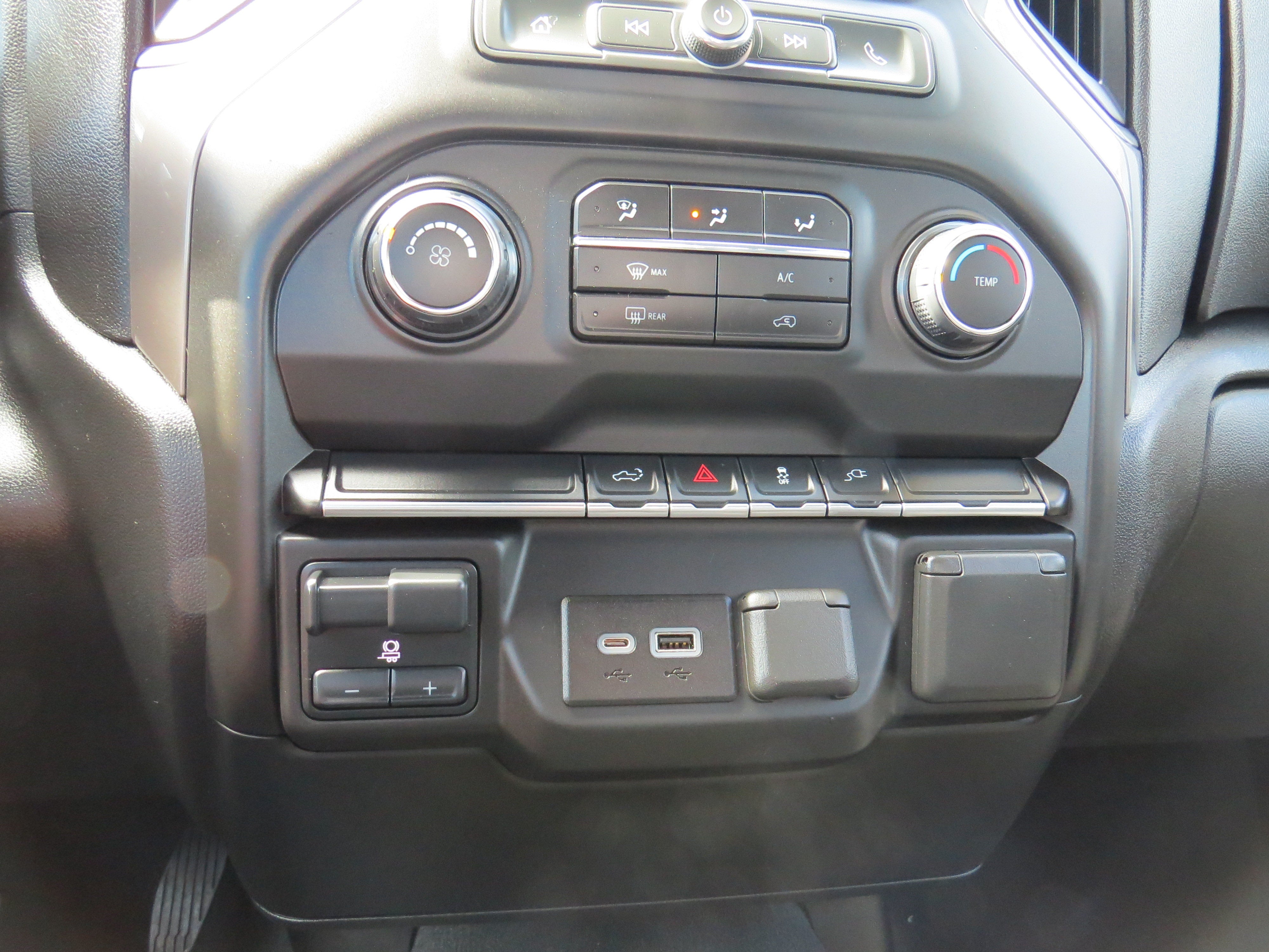 2023 Chevrolet Silverado 2500 HD Custom