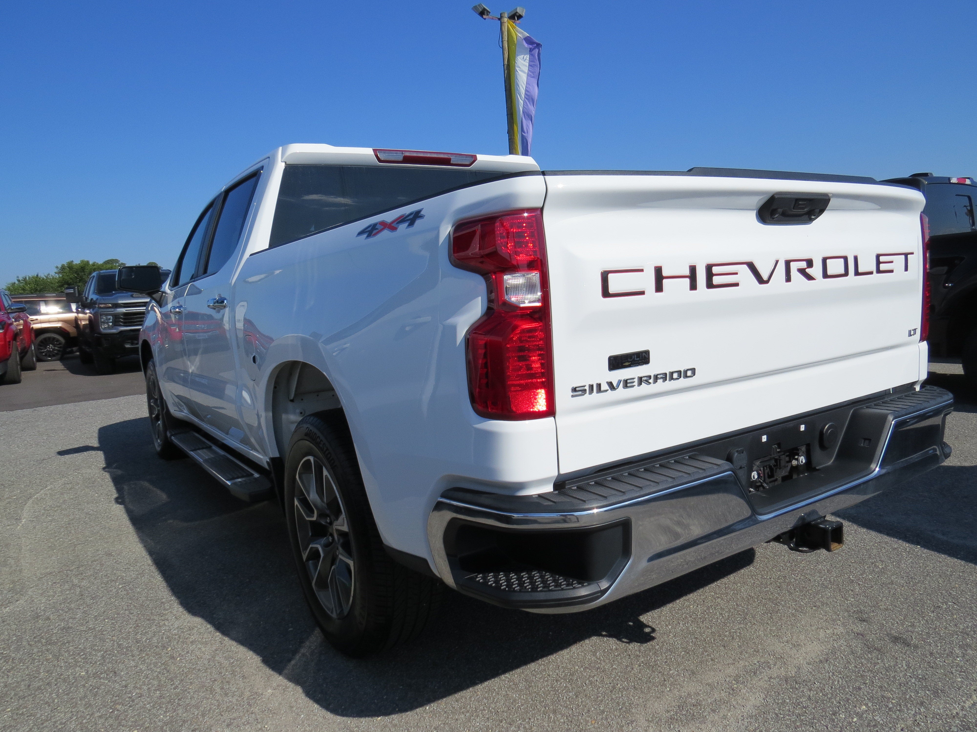 2025 Chevrolet Silverado 1500 LT (2FL)