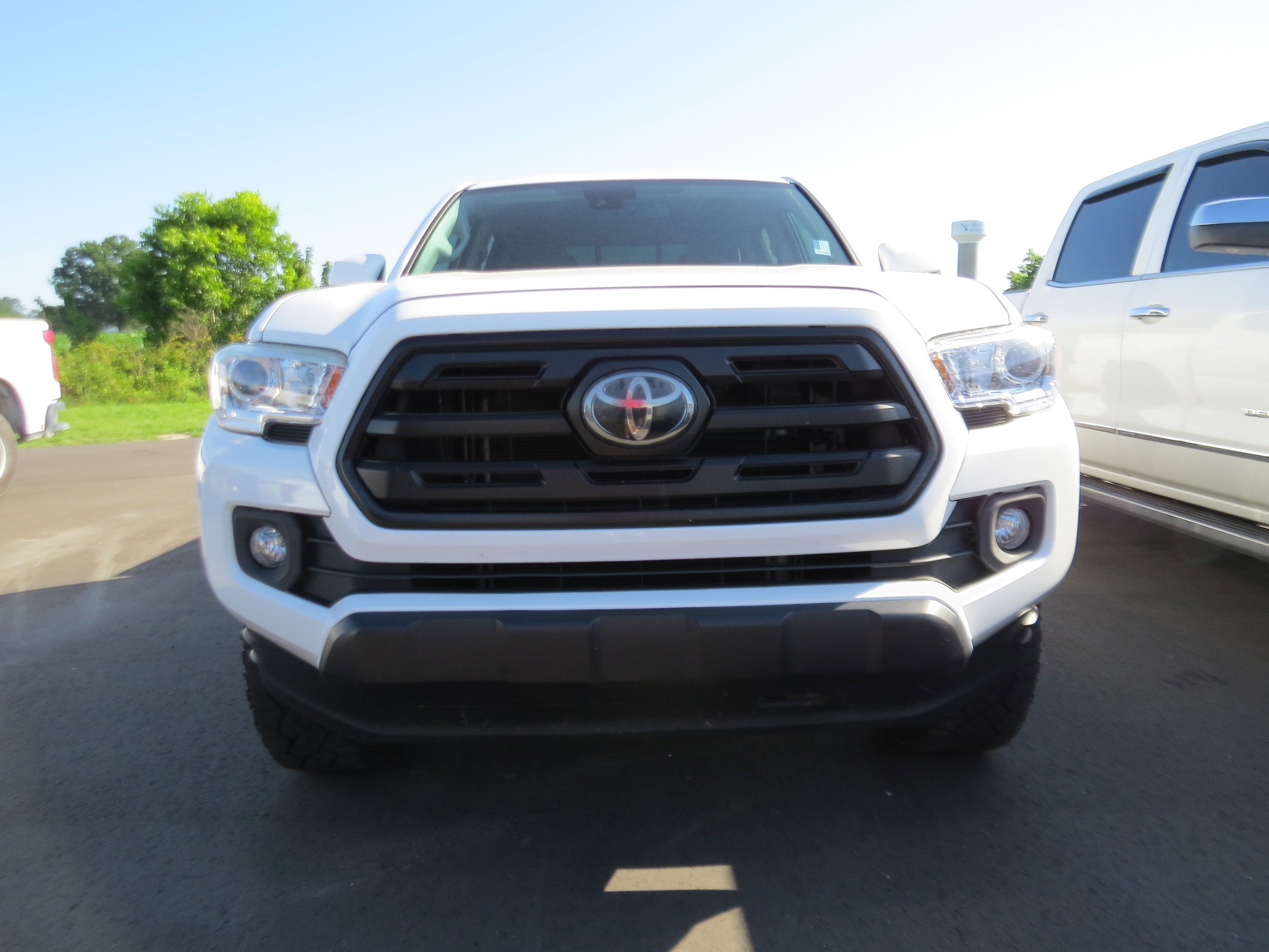 2019 Toyota Tacoma 4WD SR