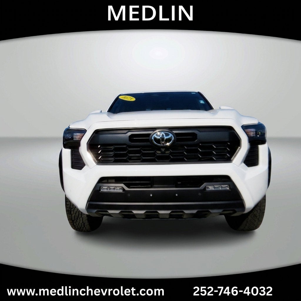 2025 Toyota Tacoma 4WD SR