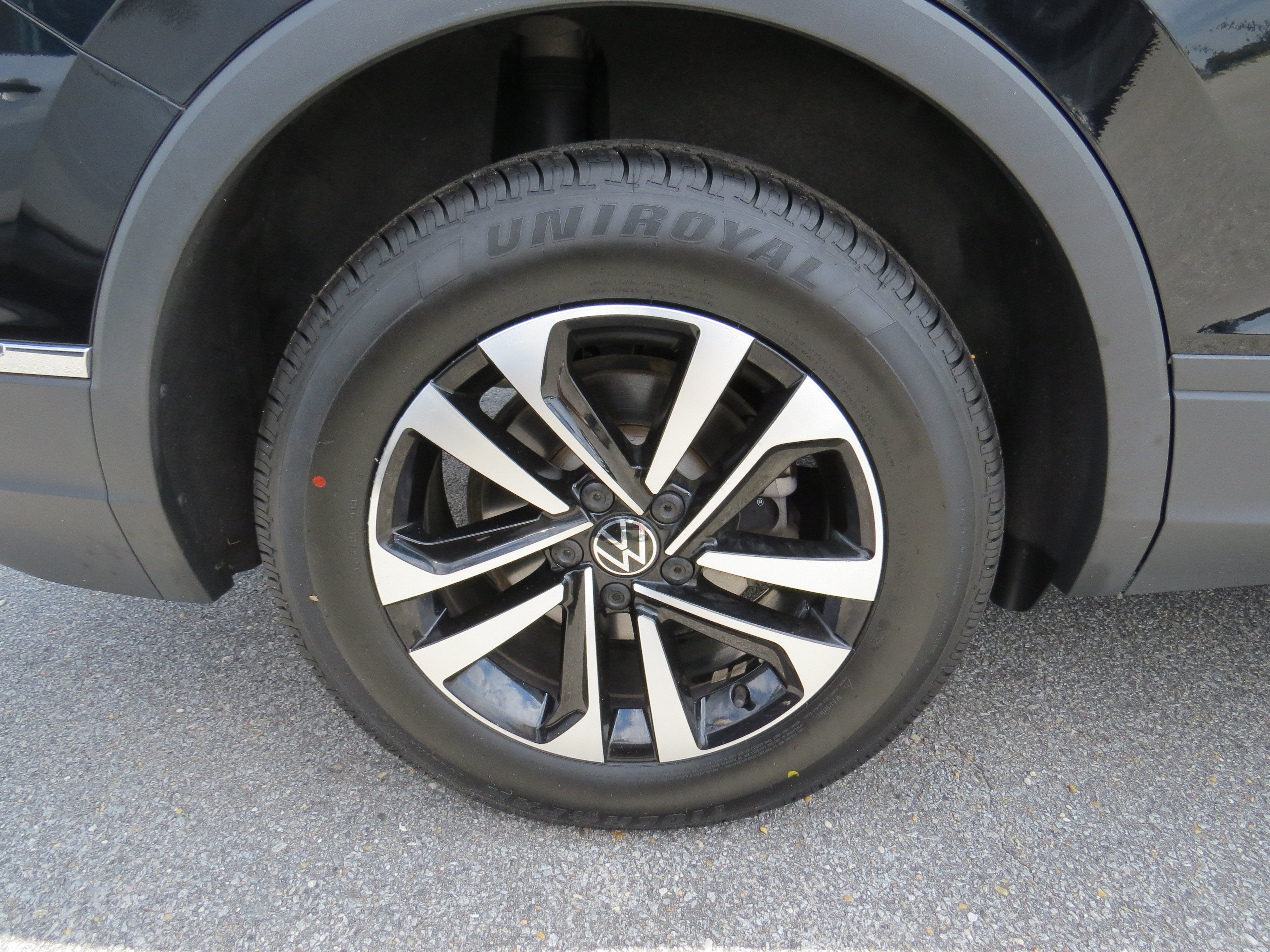 2023 Volkswagen Tiguan S