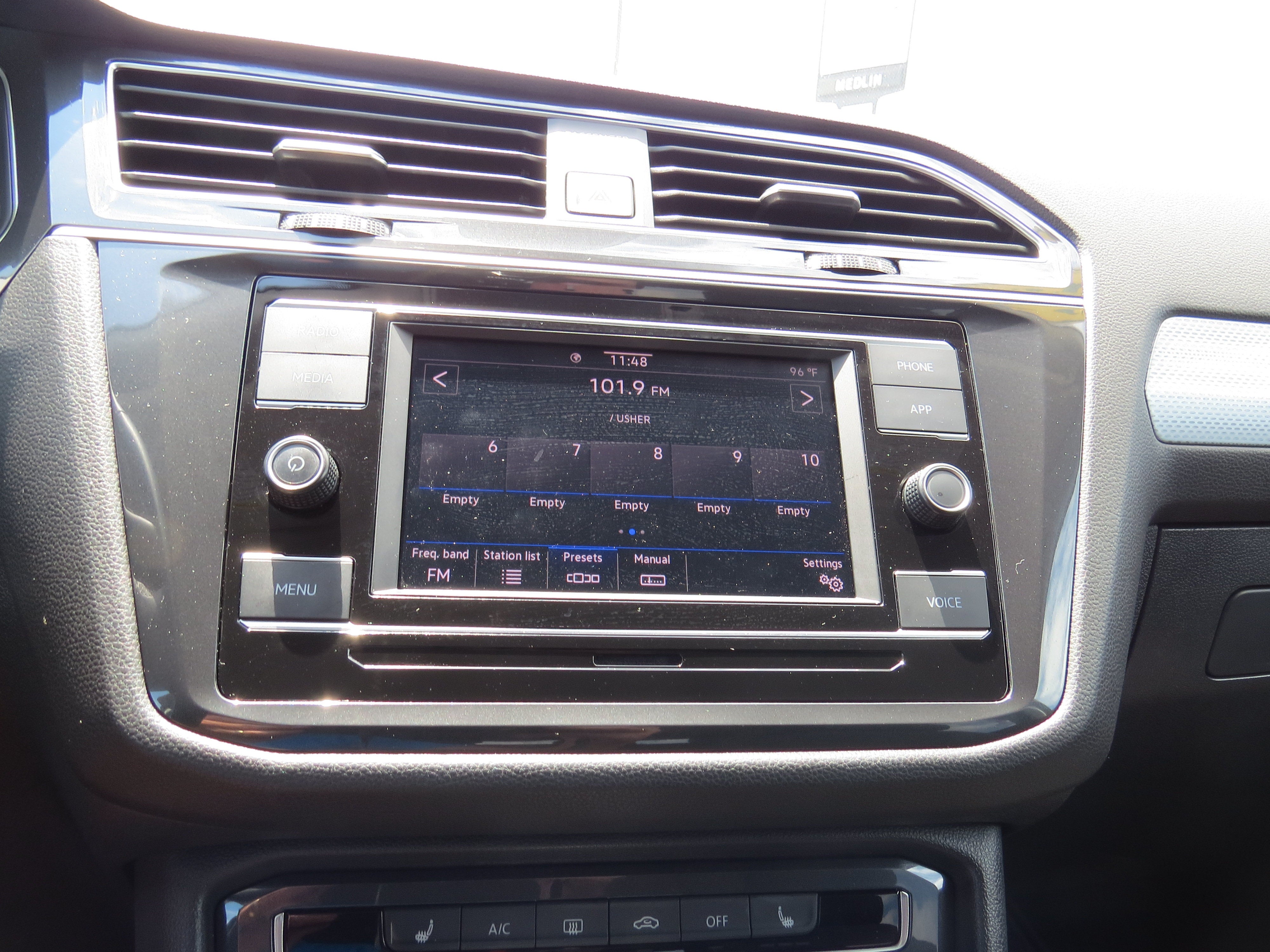 2023 Volkswagen Tiguan S