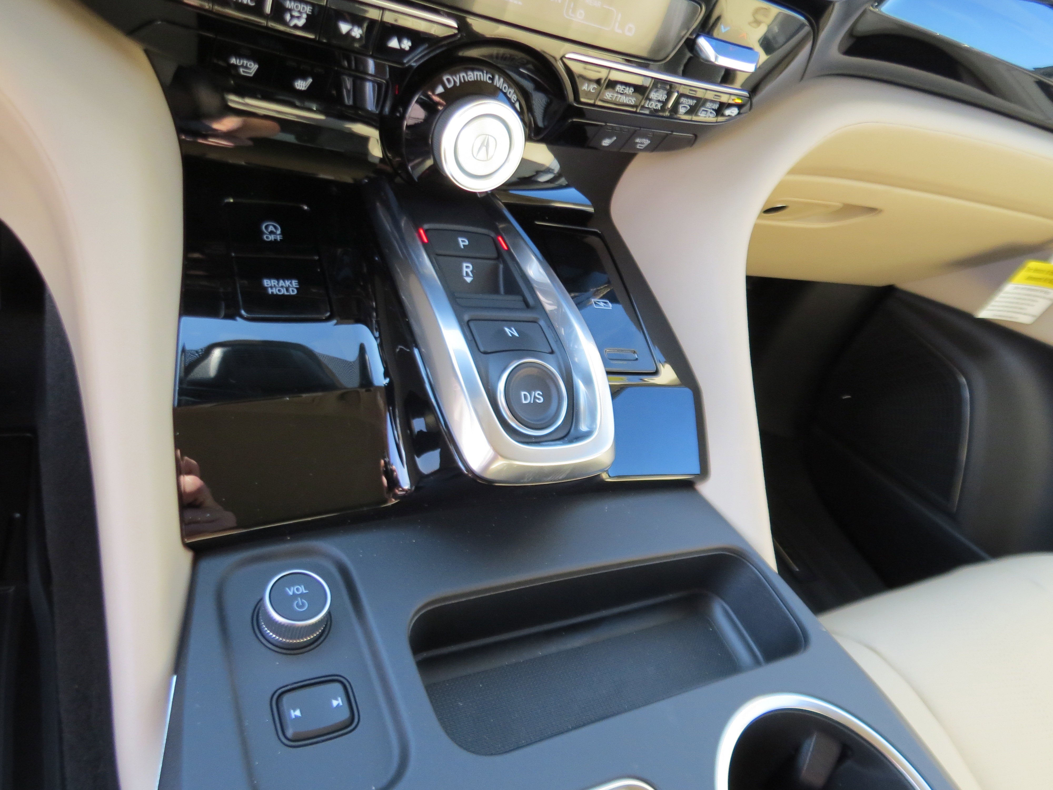 2026 Acura MDX w/Technology Package
