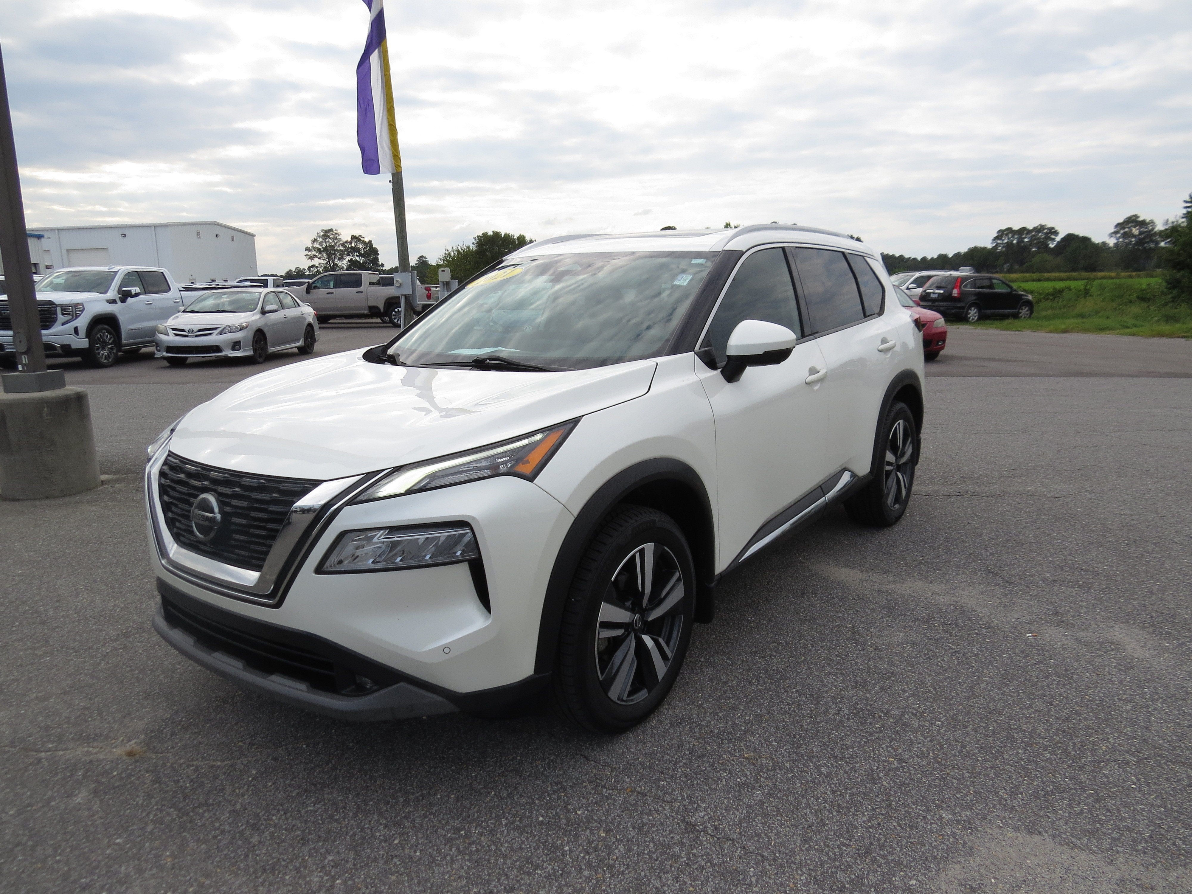 2021 Nissan Rogue SL