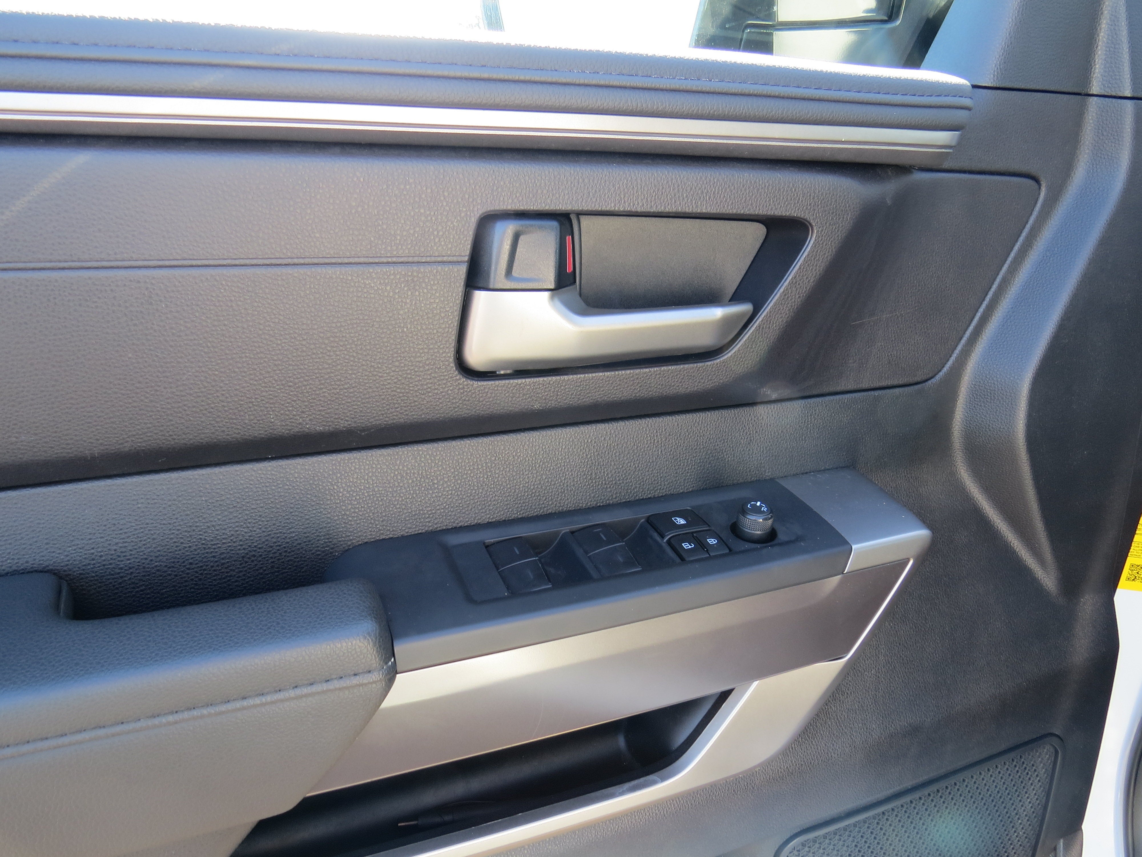 2023 Toyota Tundra 4WD SR5