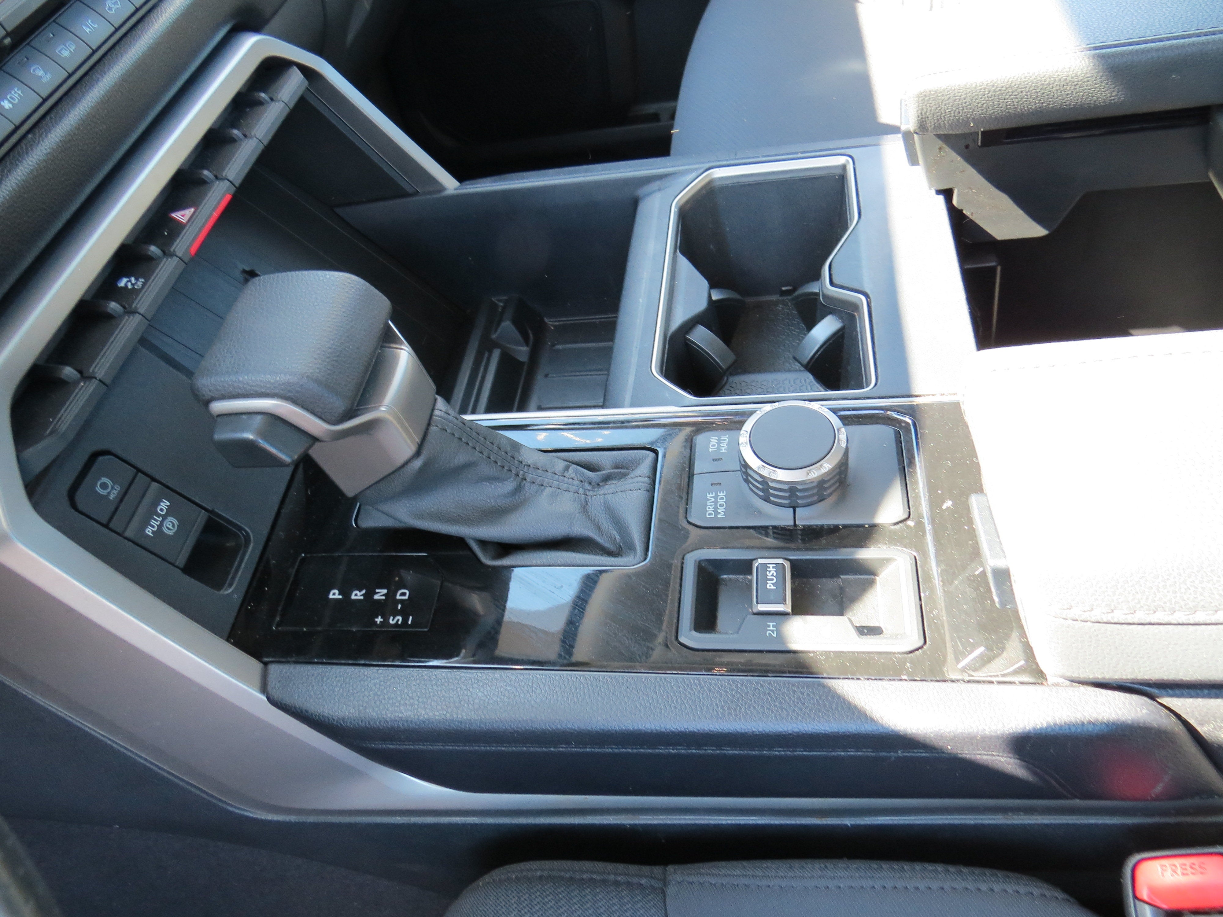 2023 Toyota Tundra 4WD SR5