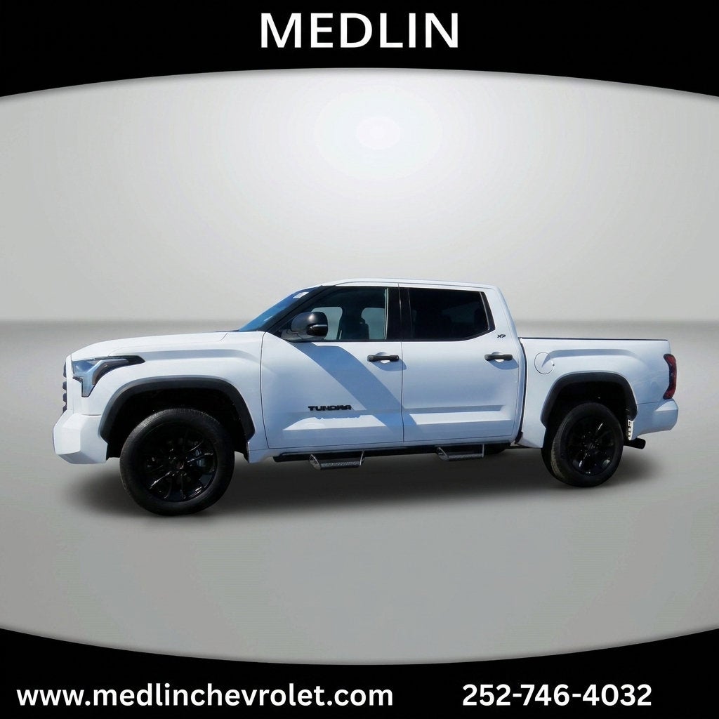2023 Toyota Tundra 4WD SR5