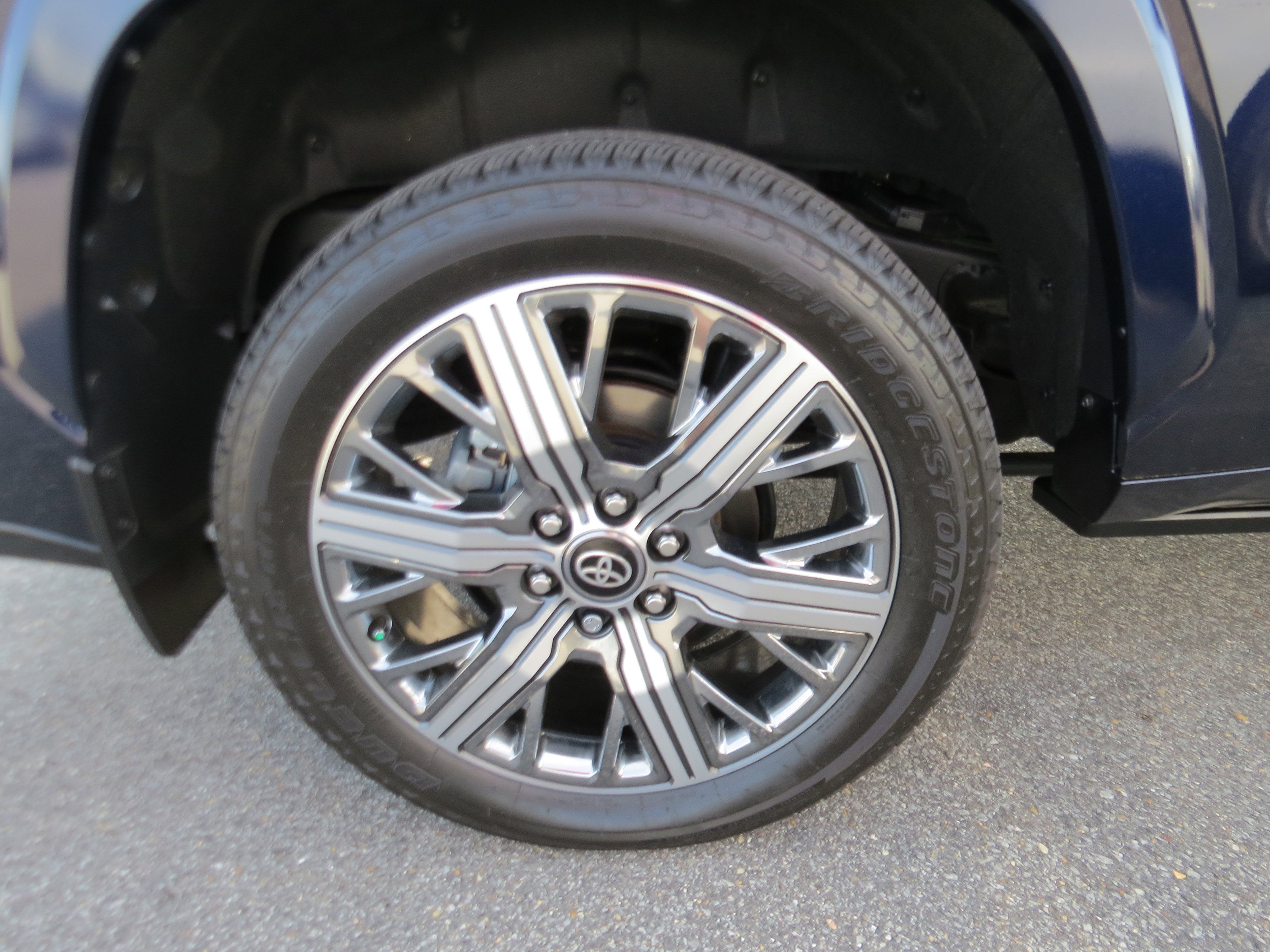 2025 Toyota Sequoia SR5