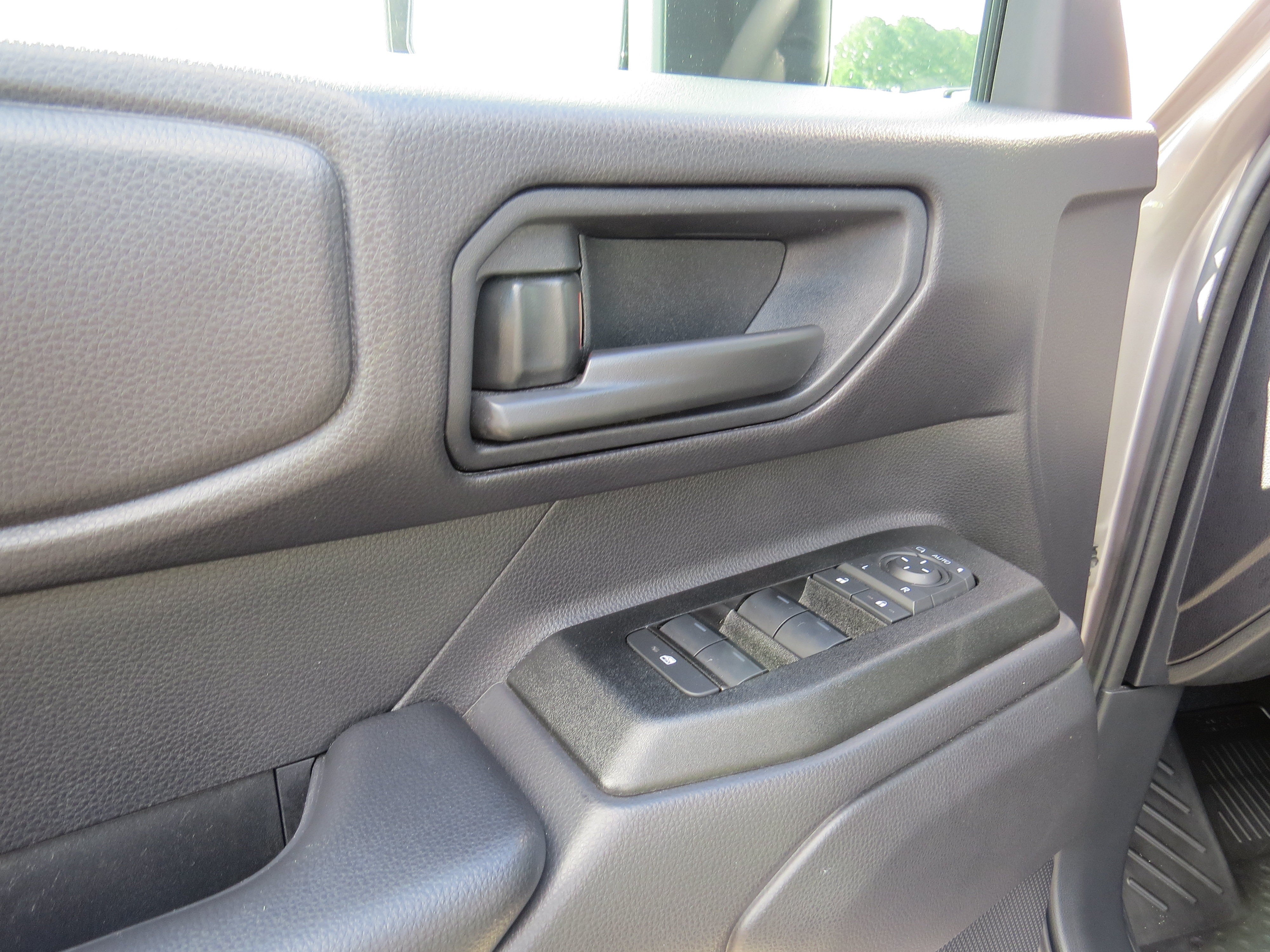 2024 Toyota Land Cruiser 4WD (Natl)