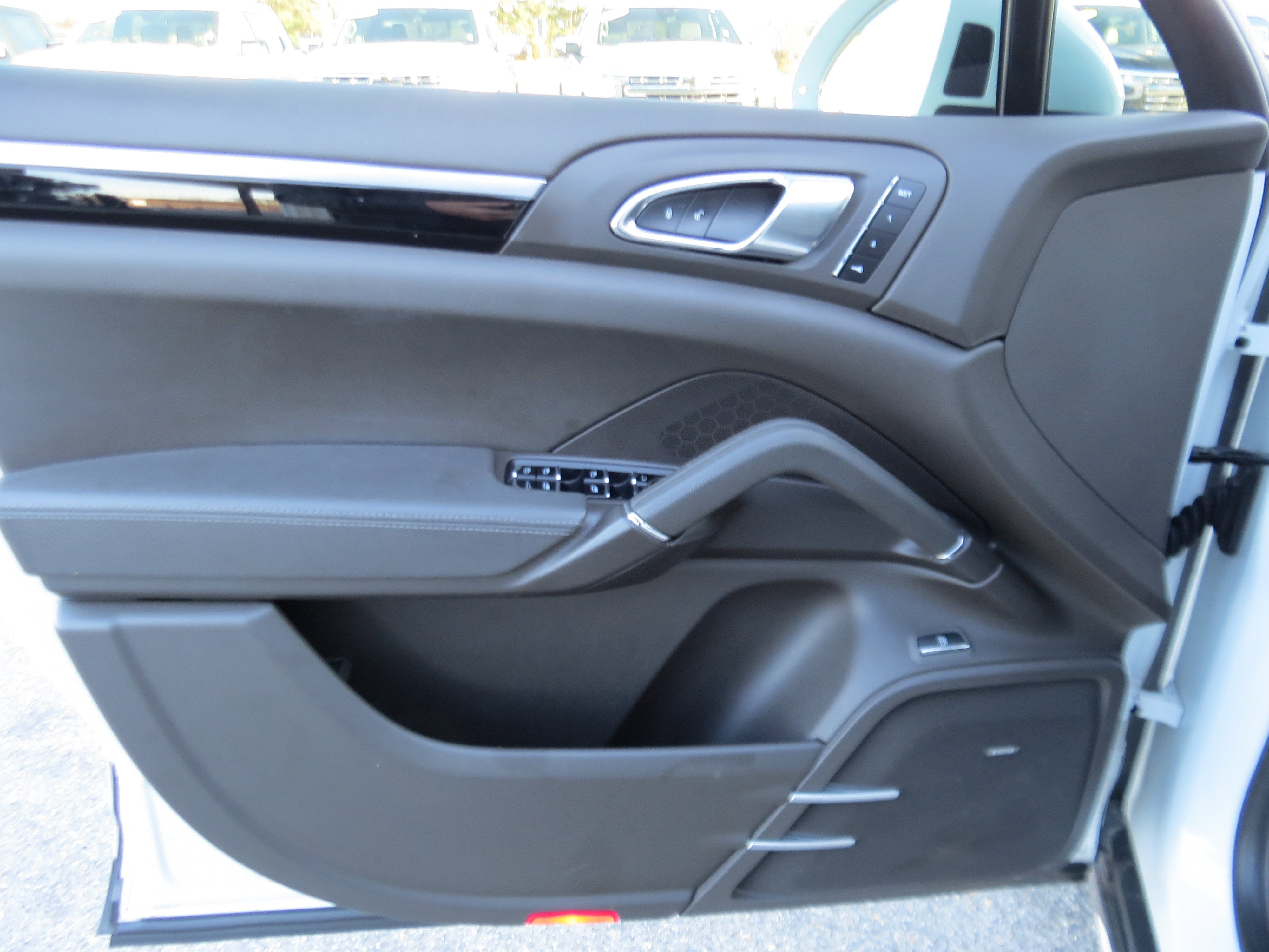 2017 Porsche Cayenne S E-Hybrid