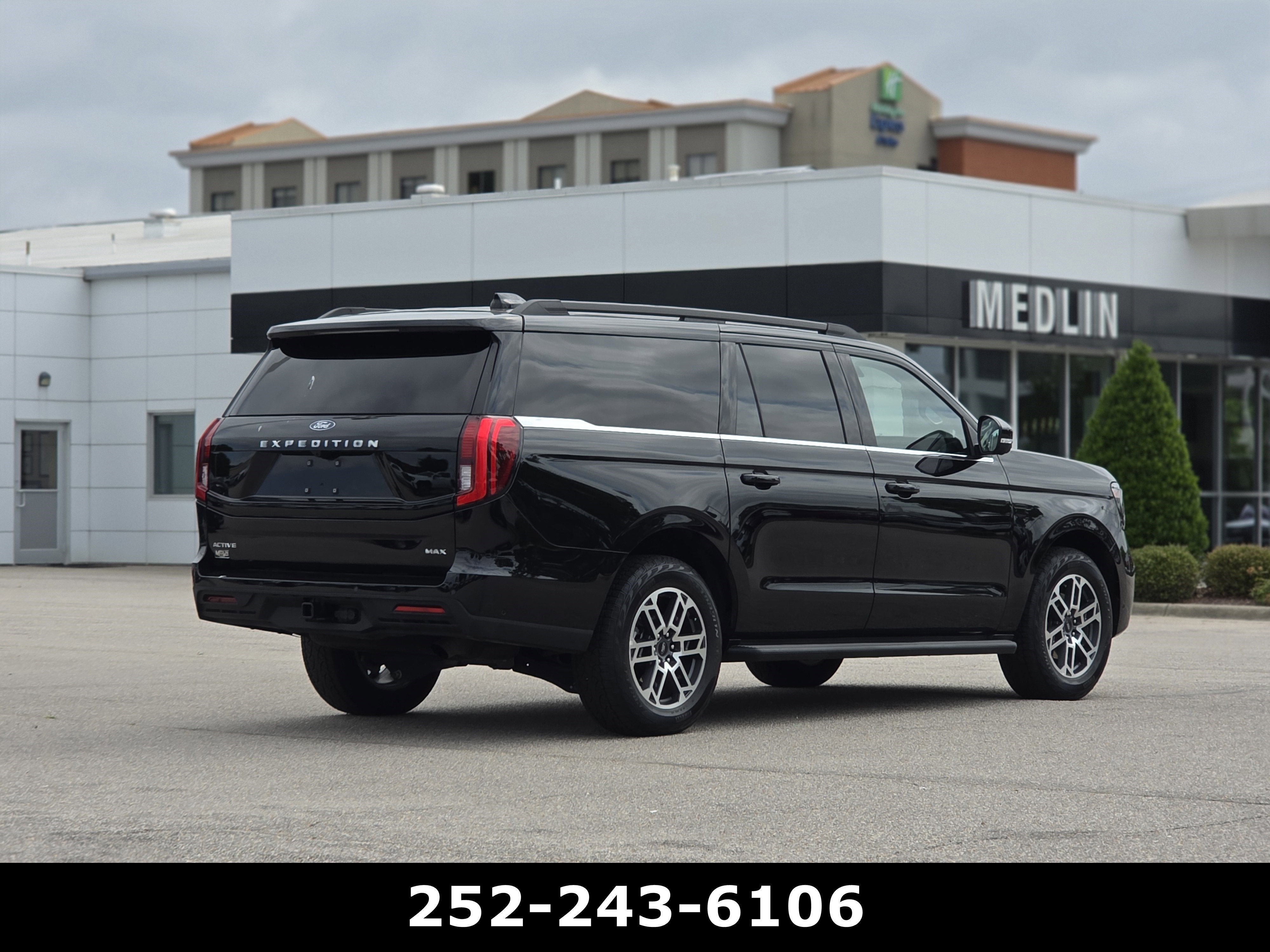 2025 Ford Expedition Max Active