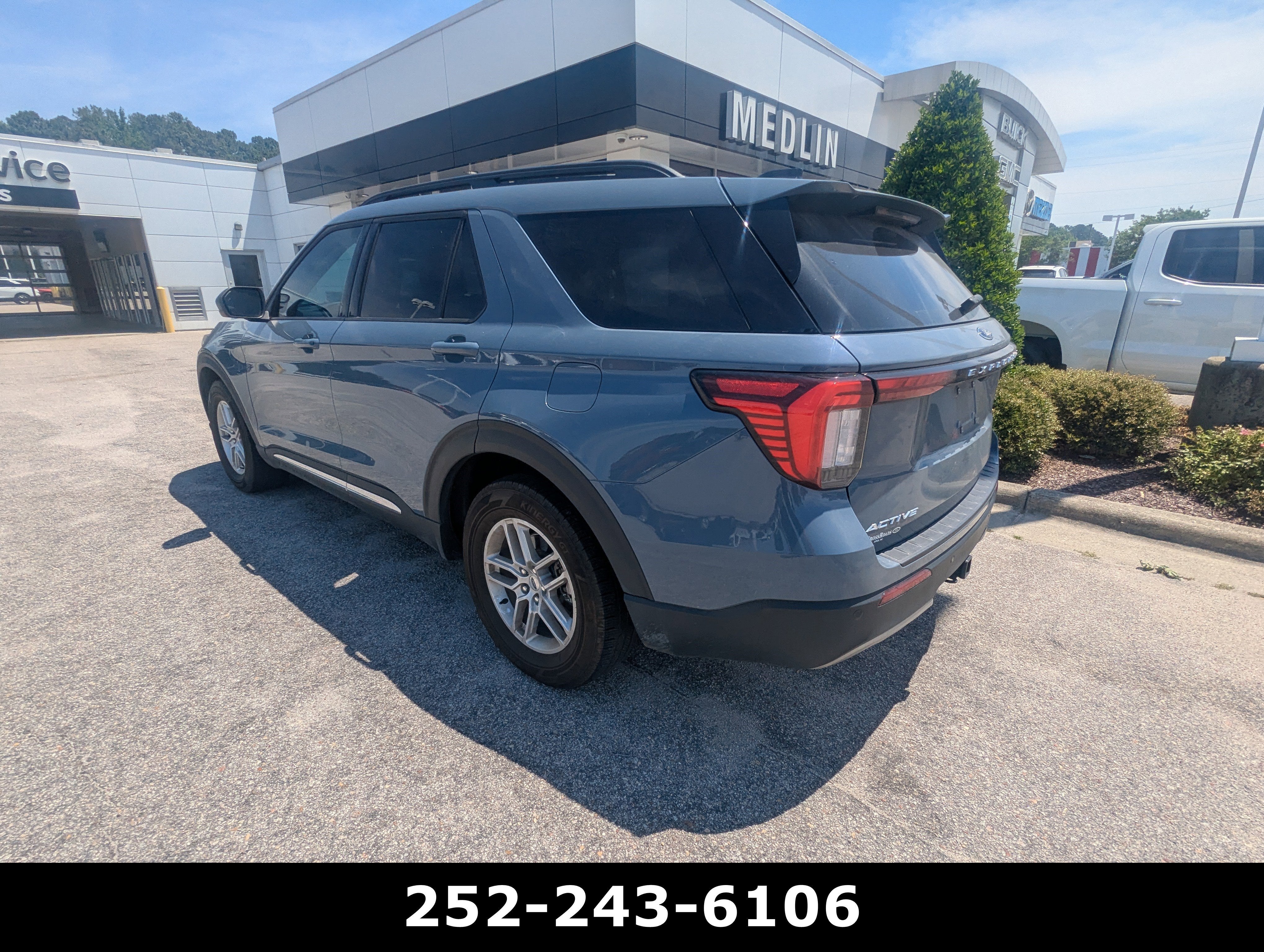 2025 Ford Explorer Active
