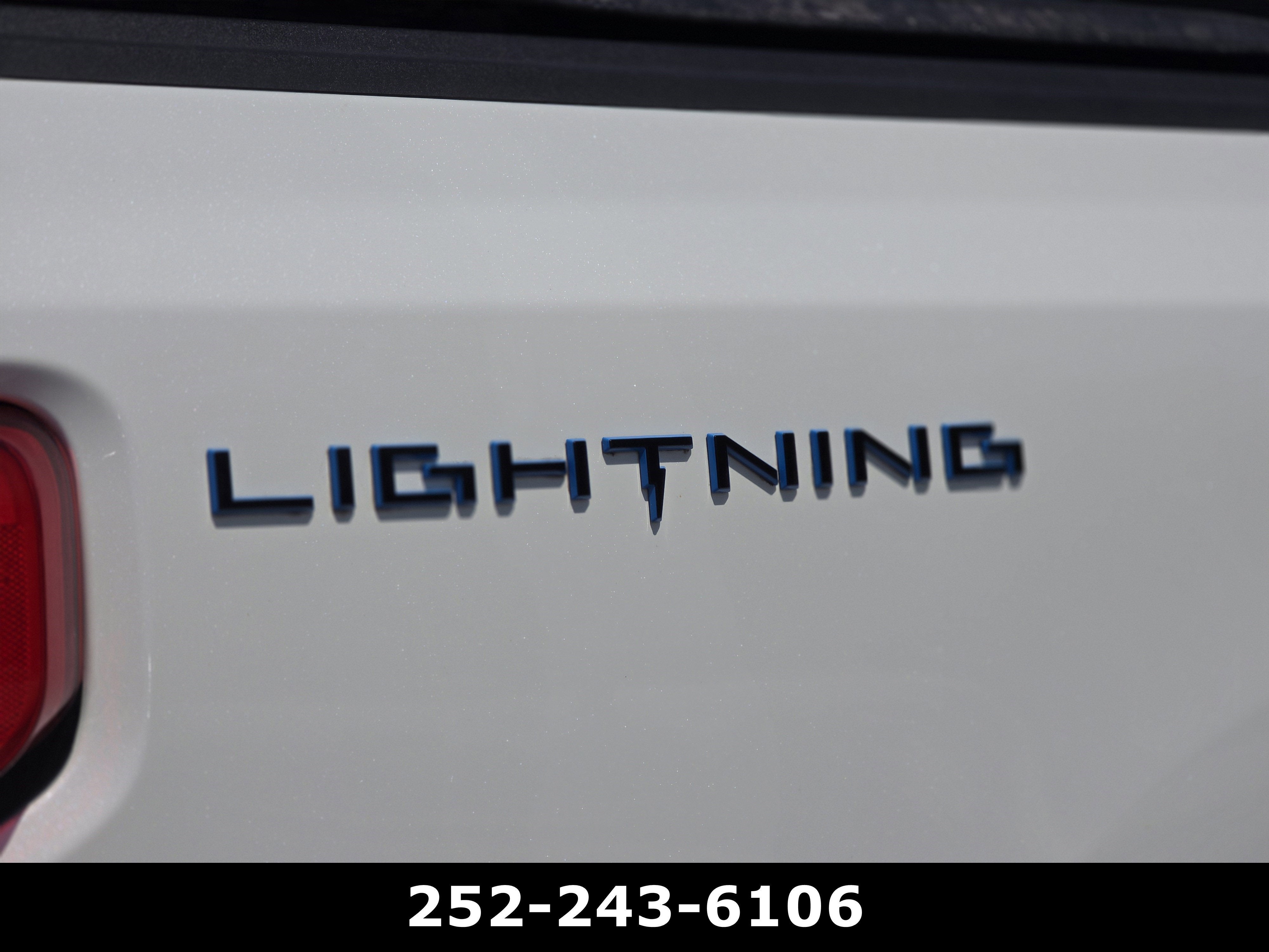 2022 Ford F-150 Lightning Pro