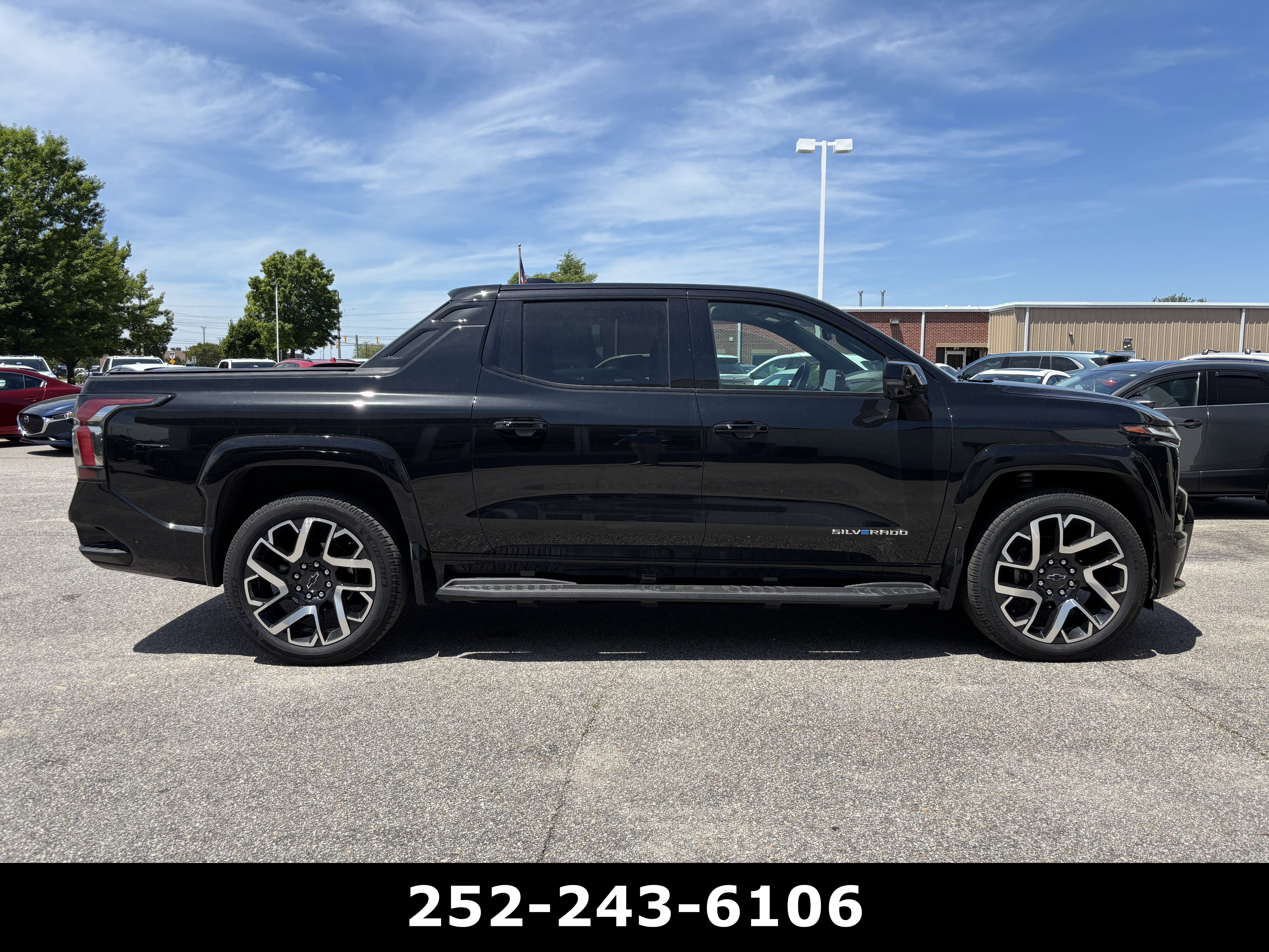 2025 Chevrolet Silverado EV RST - Max Range