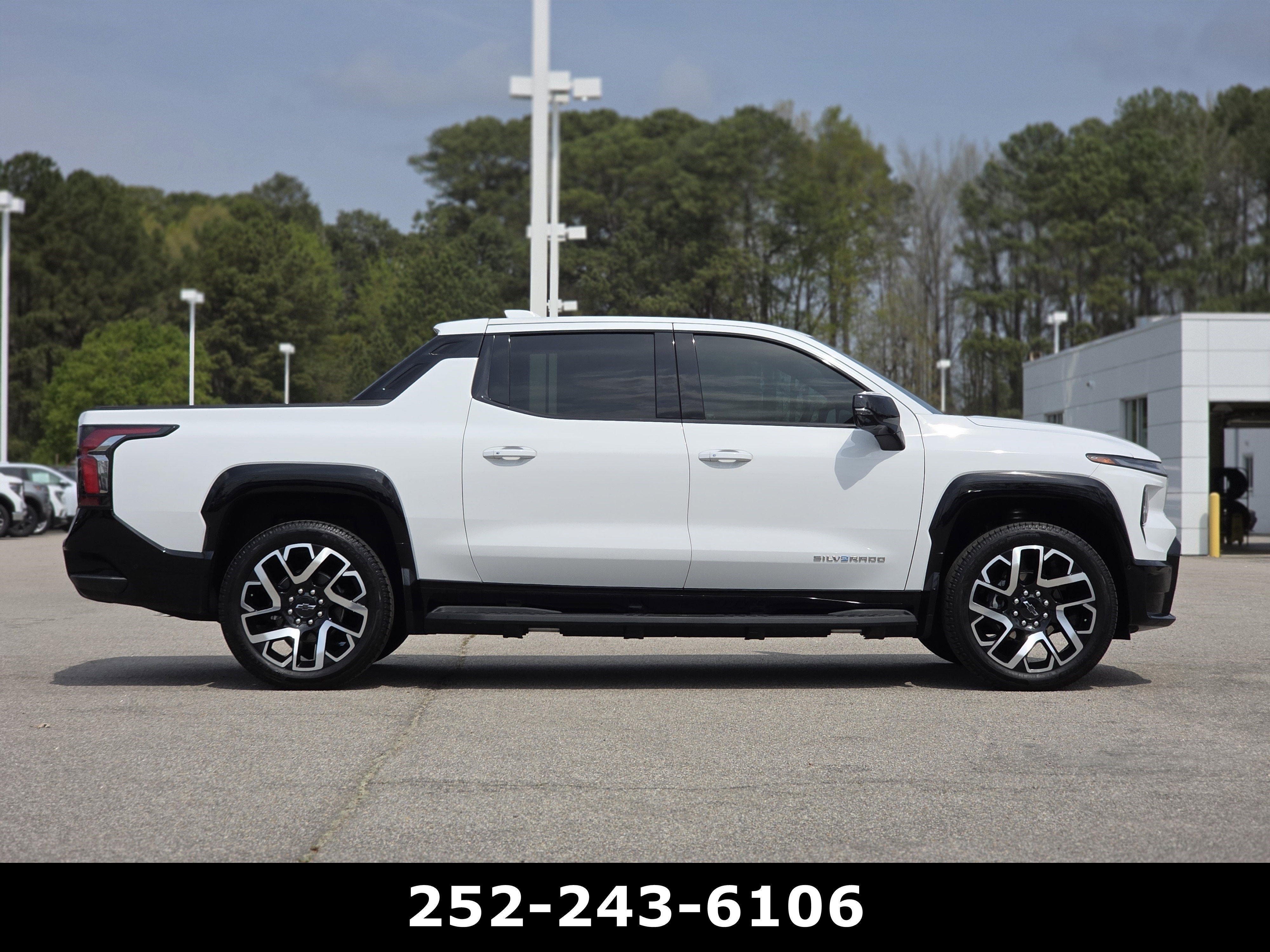 2025 Chevrolet Silverado EV RST - Max Range