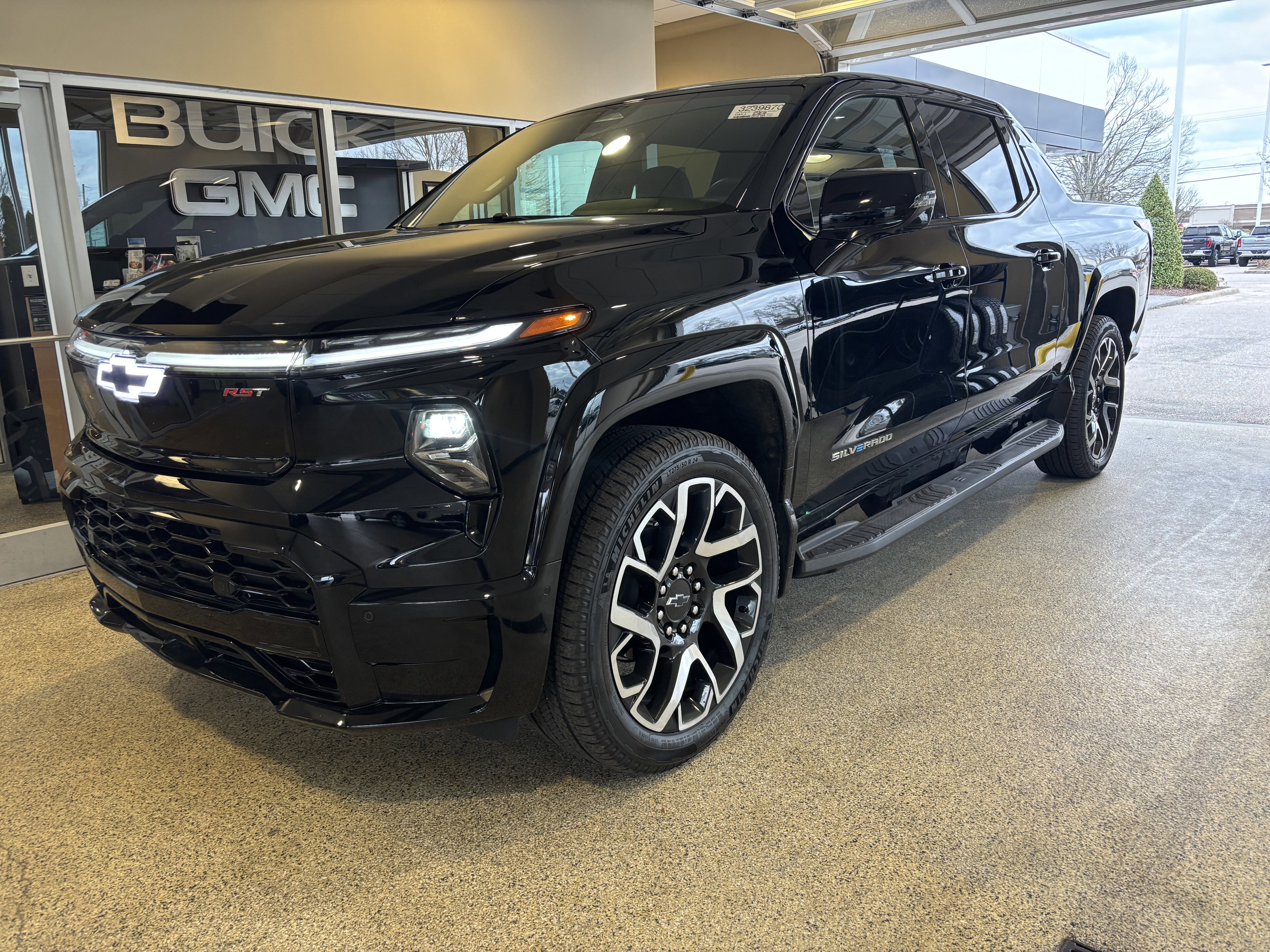 2024 Chevrolet Silverado EV RST