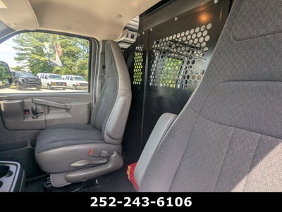 2025 Chevrolet Express Cargo WT
