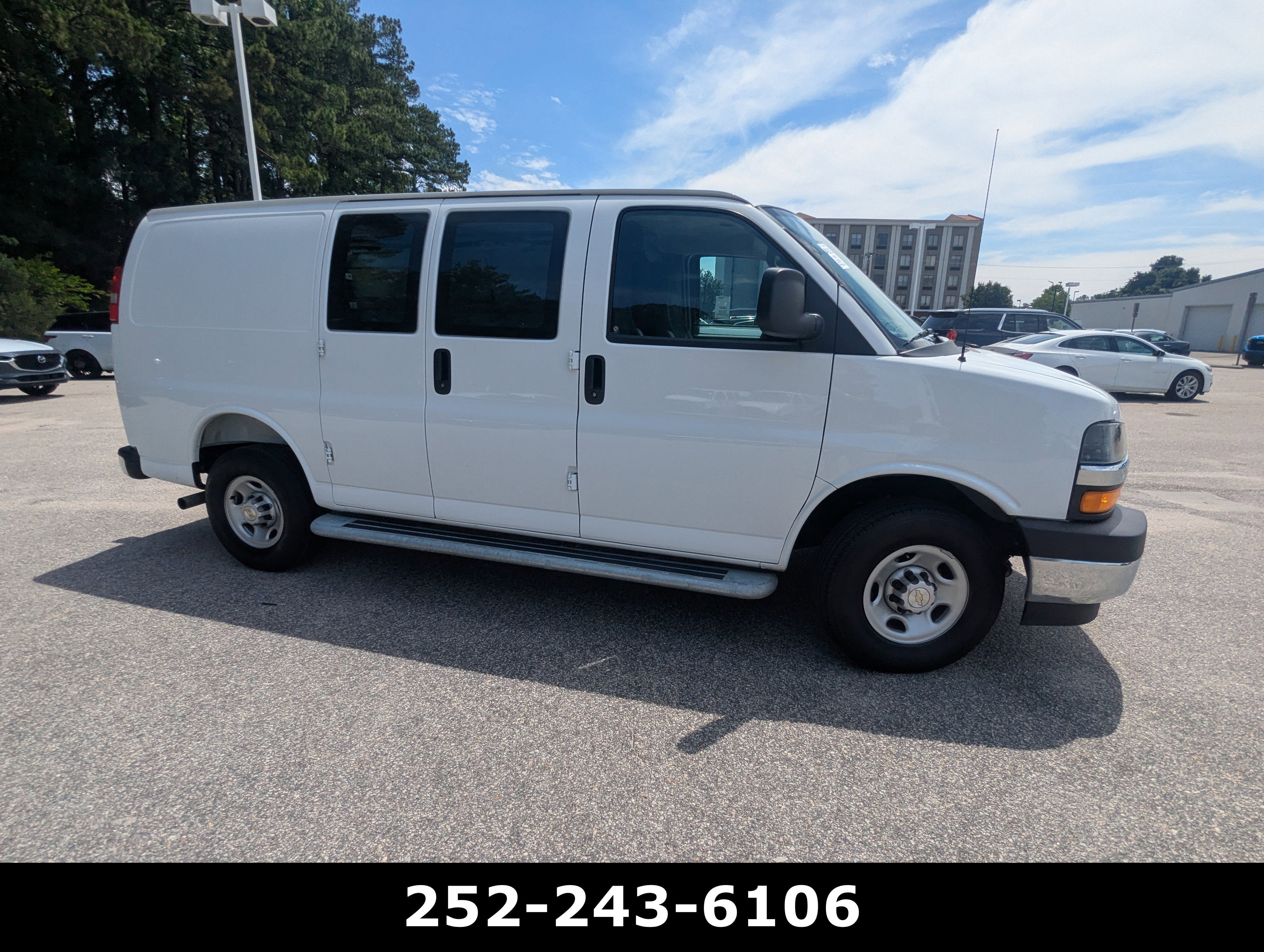2025 Chevrolet Express Cargo WT