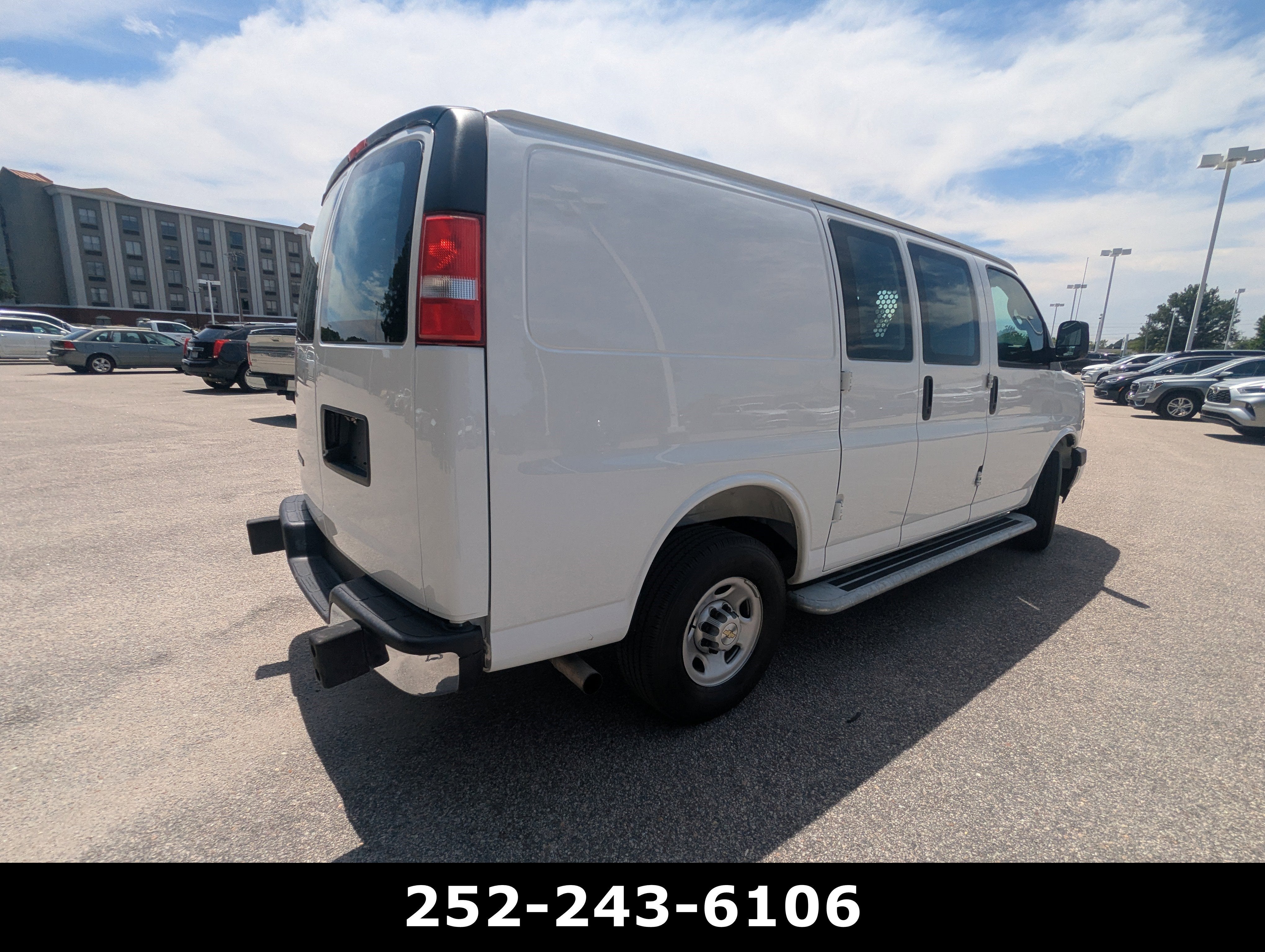 2025 Chevrolet Express Cargo WT