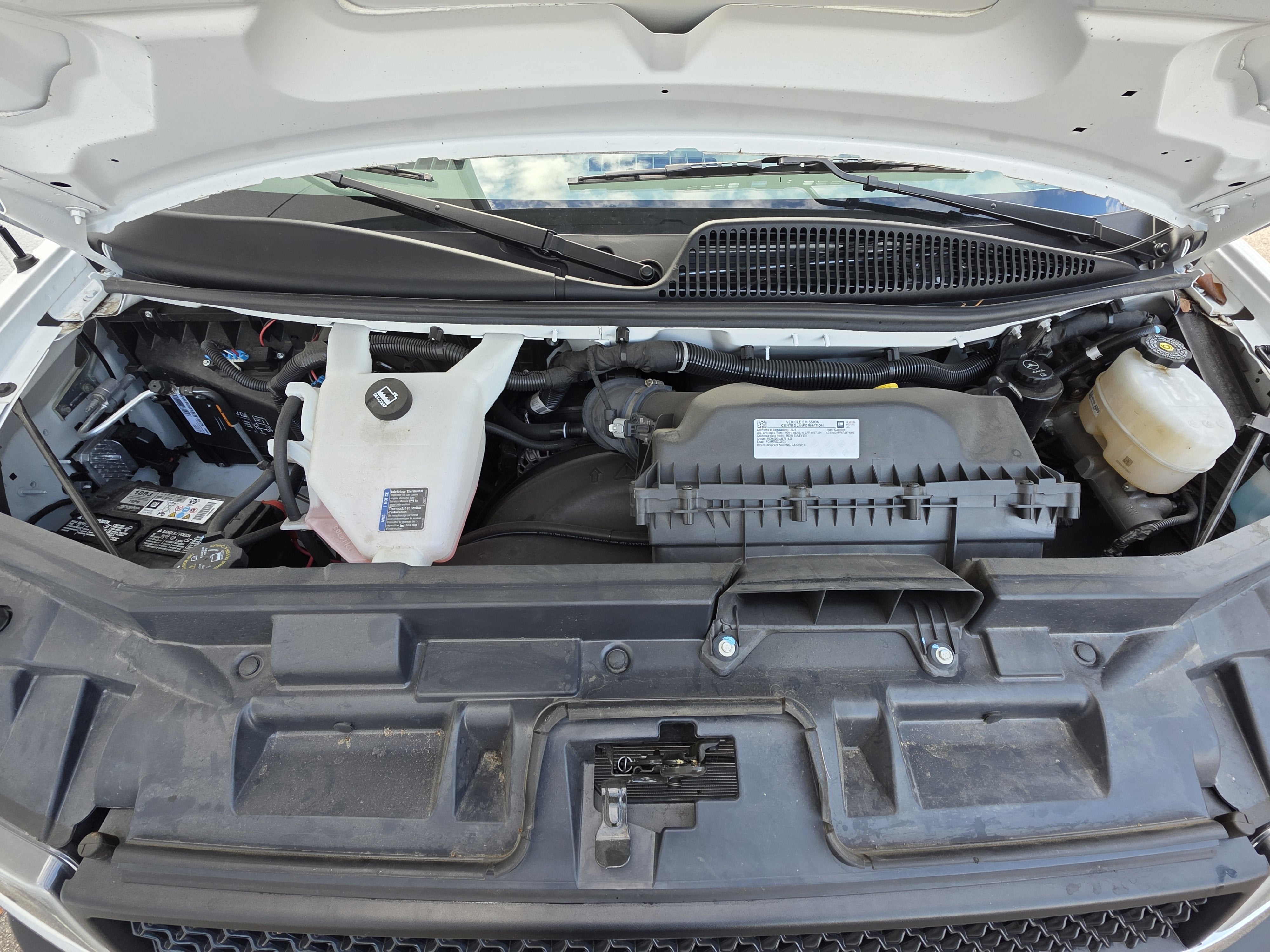 2024 Chevrolet Express 2500 Work Van Cargo