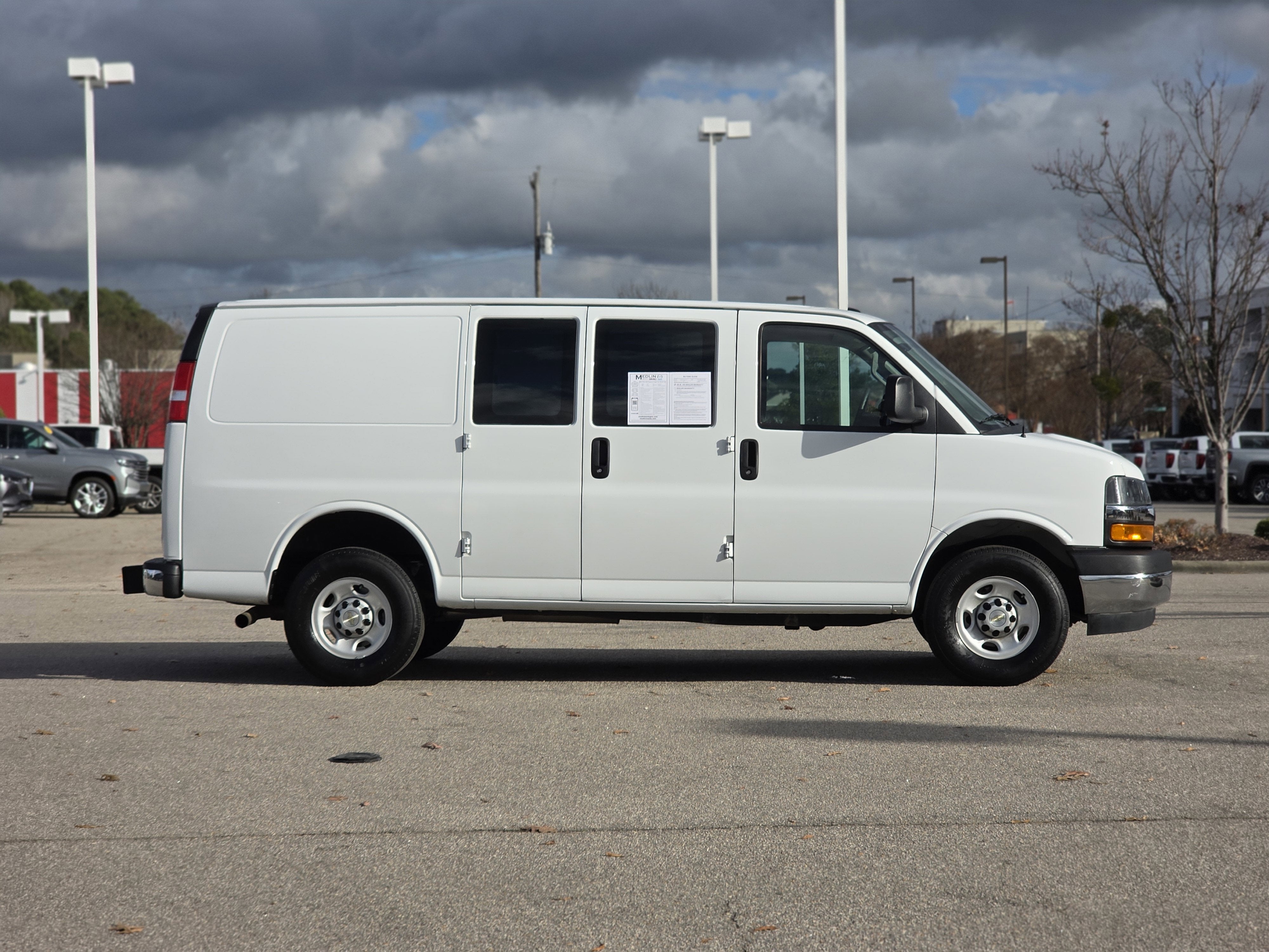 2024 Chevrolet Express 2500 Work Van Cargo