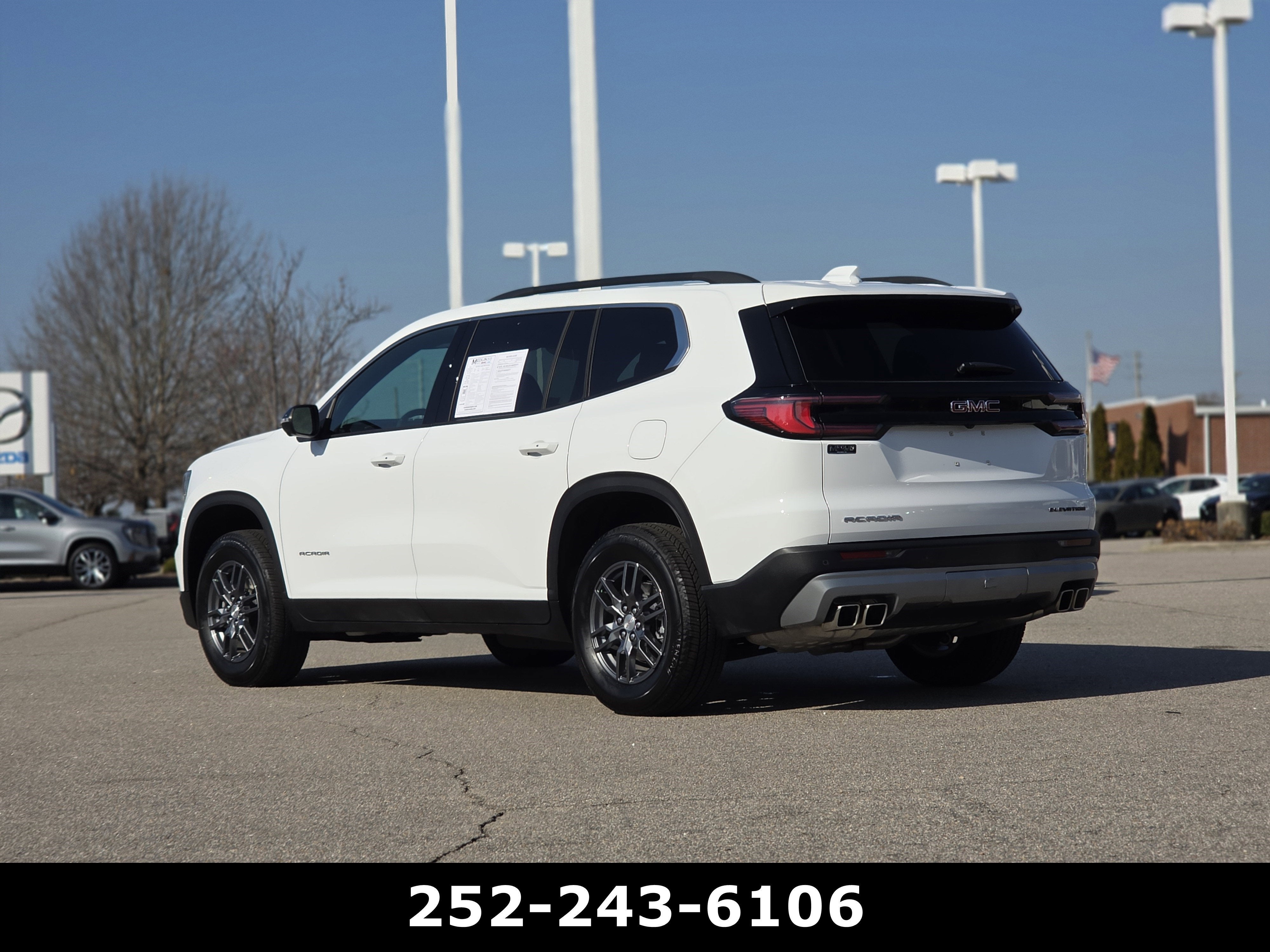 2025 GMC Acadia Elevation
