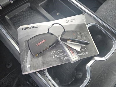 2025 GMC Acadia Elevation