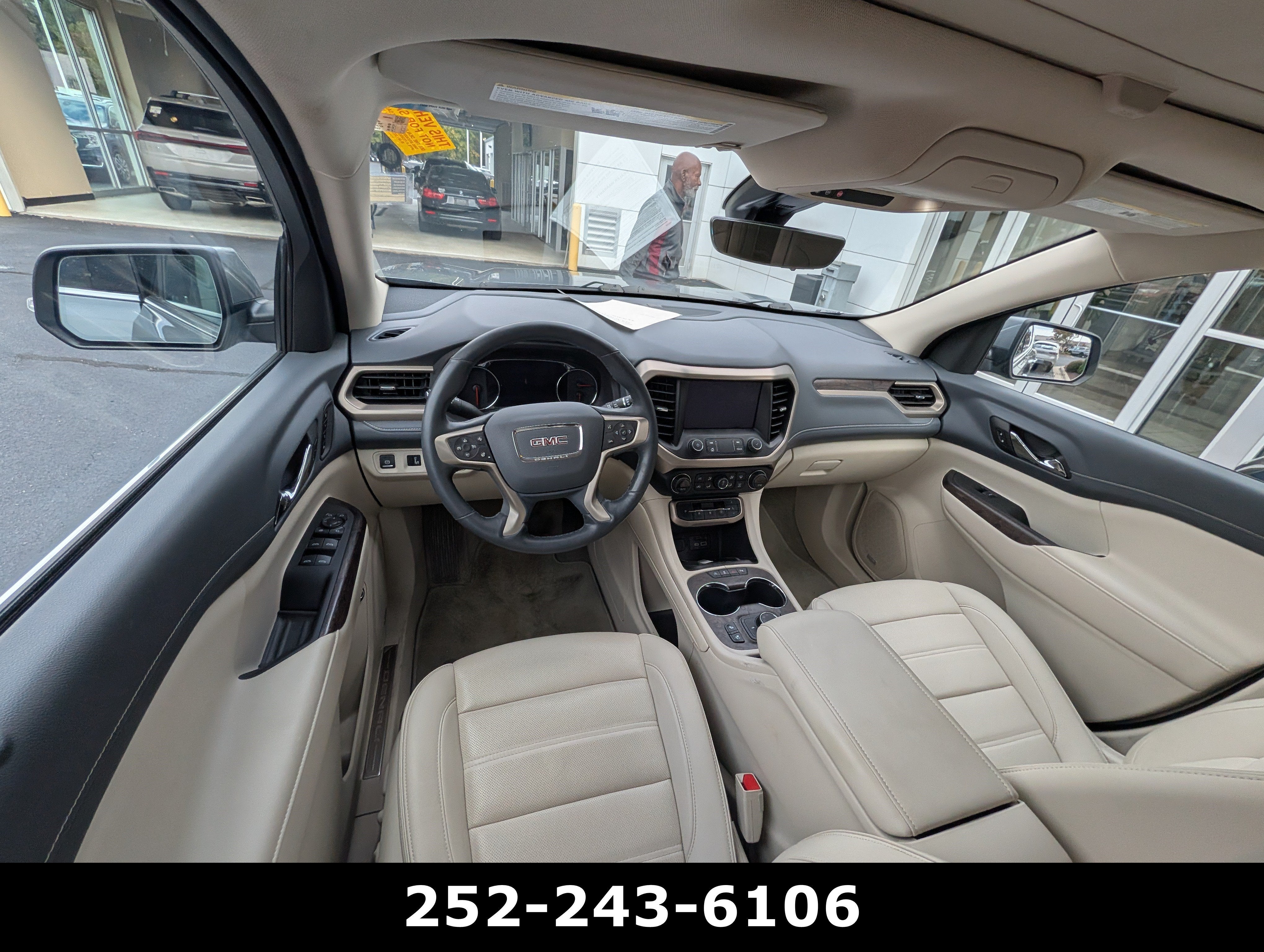 2023 GMC Acadia Denali
