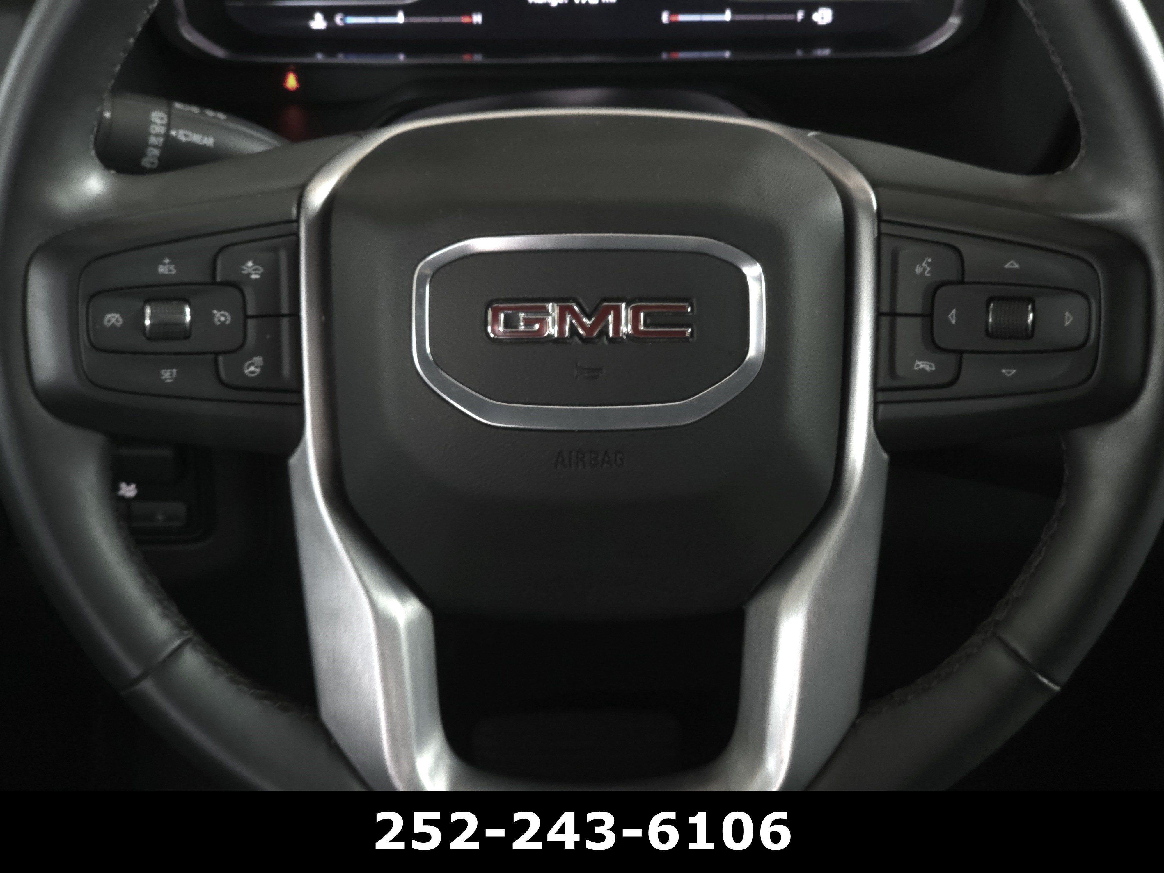 2024 GMC Yukon SLT