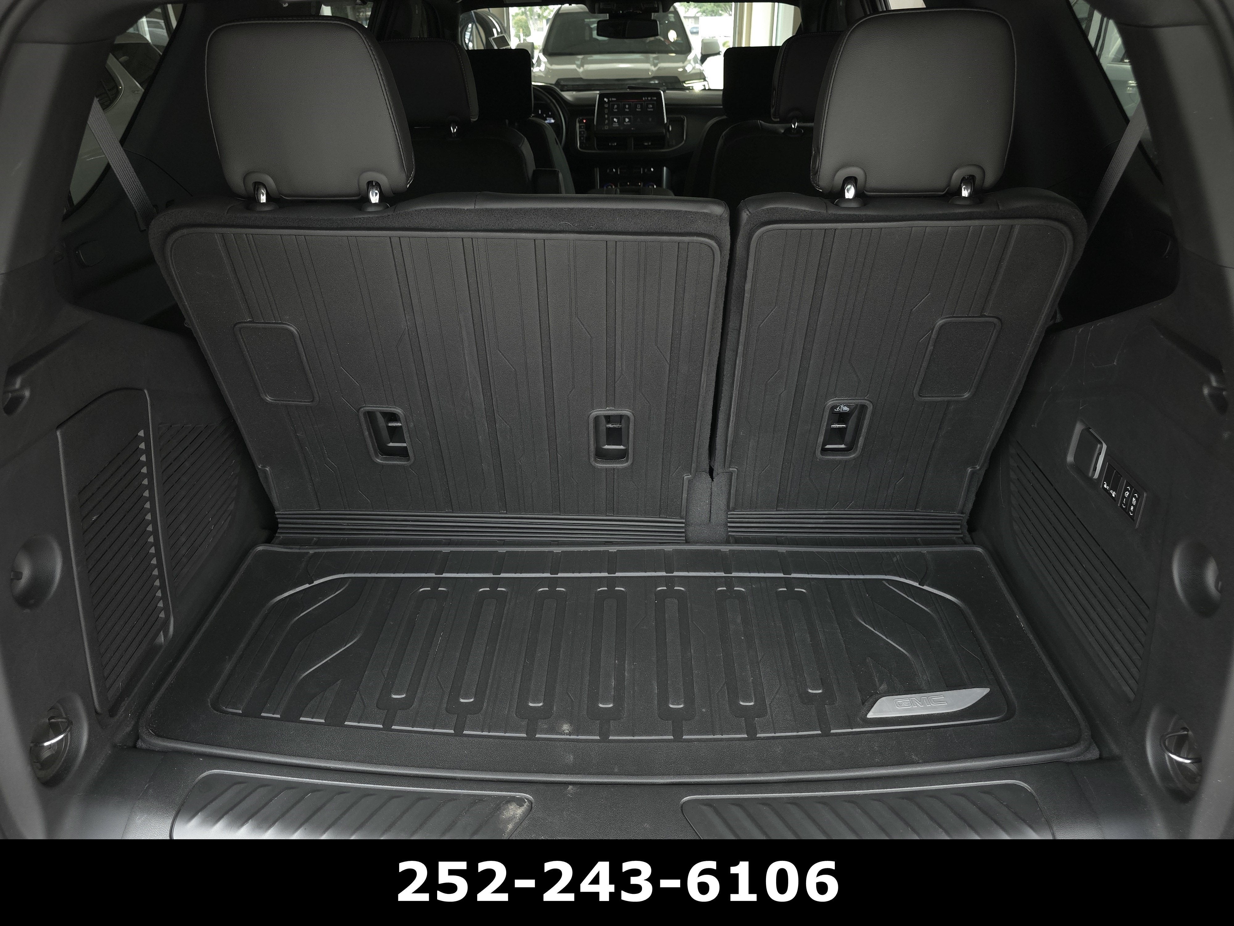 2024 GMC Yukon SLT