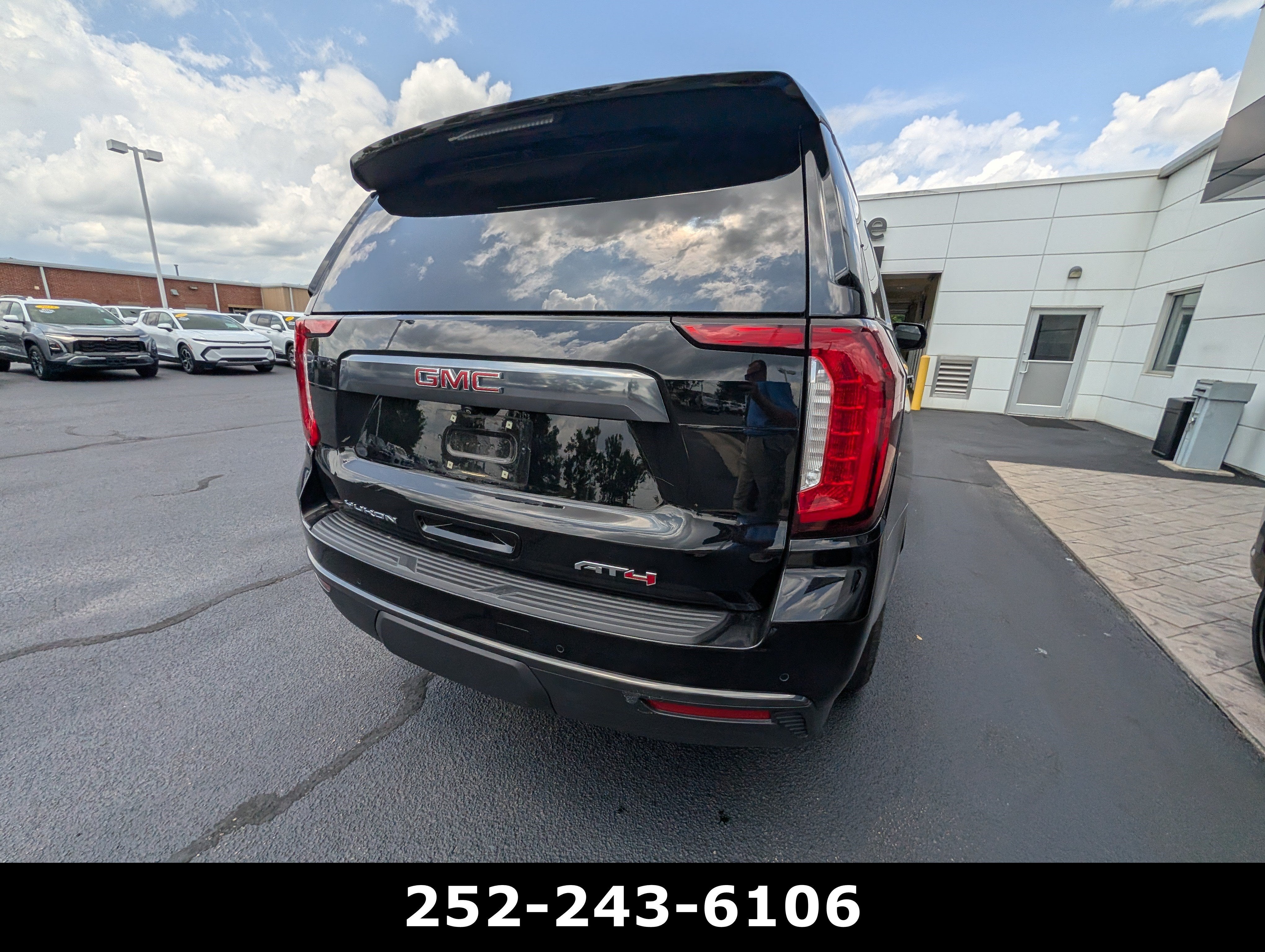 2022 GMC Yukon AT4