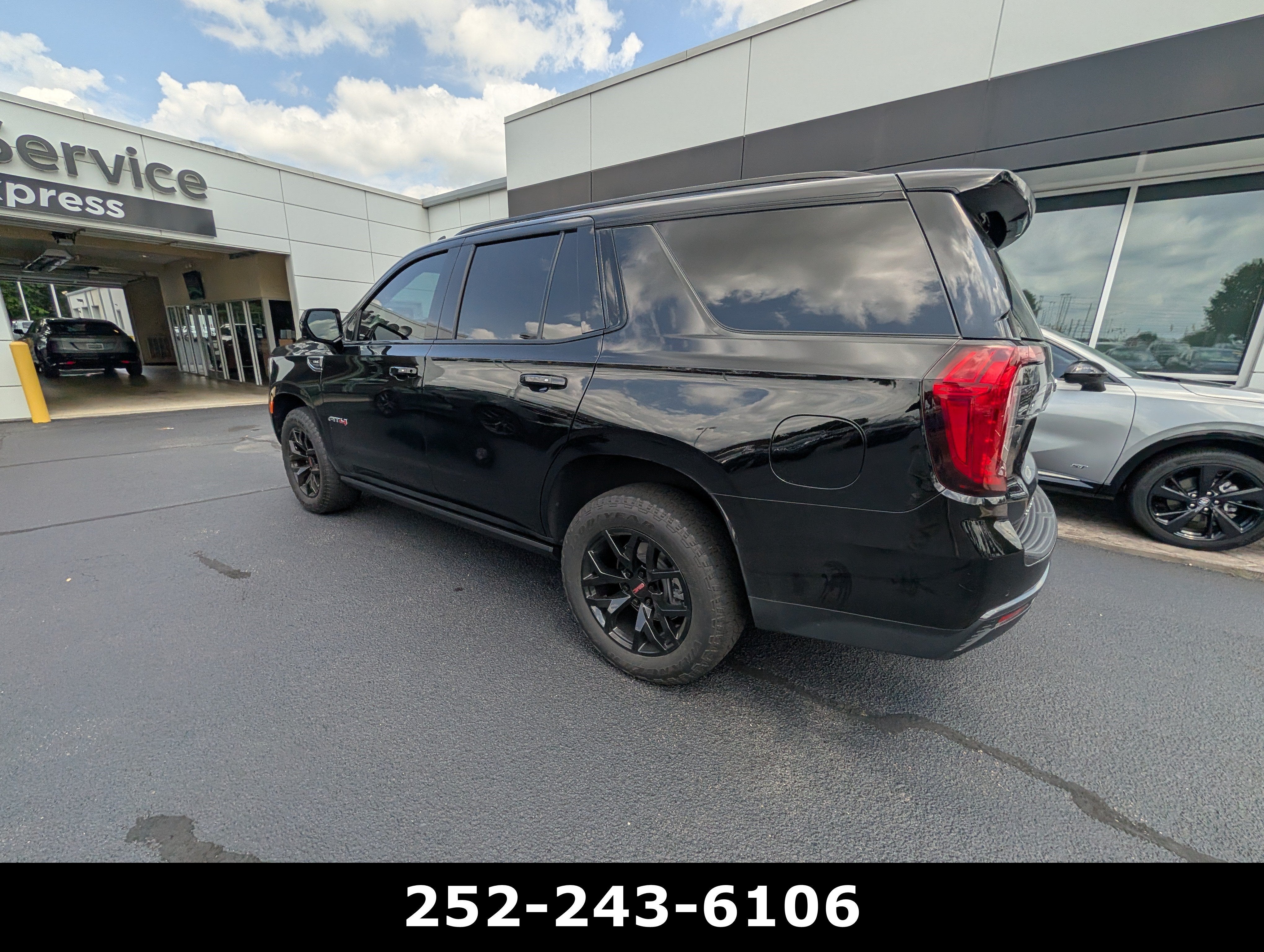 2022 GMC Yukon AT4