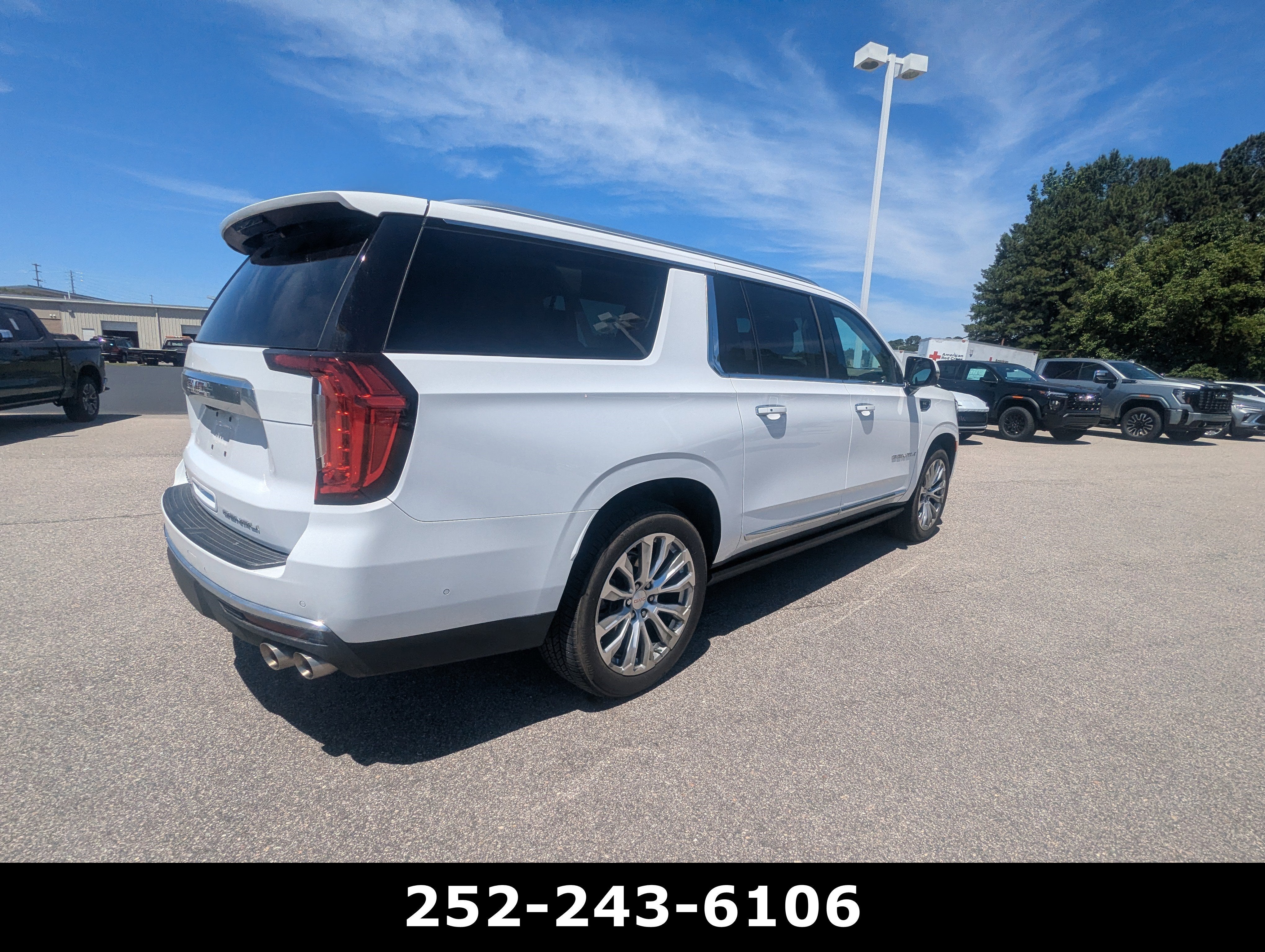 2023 GMC Yukon XL Denali