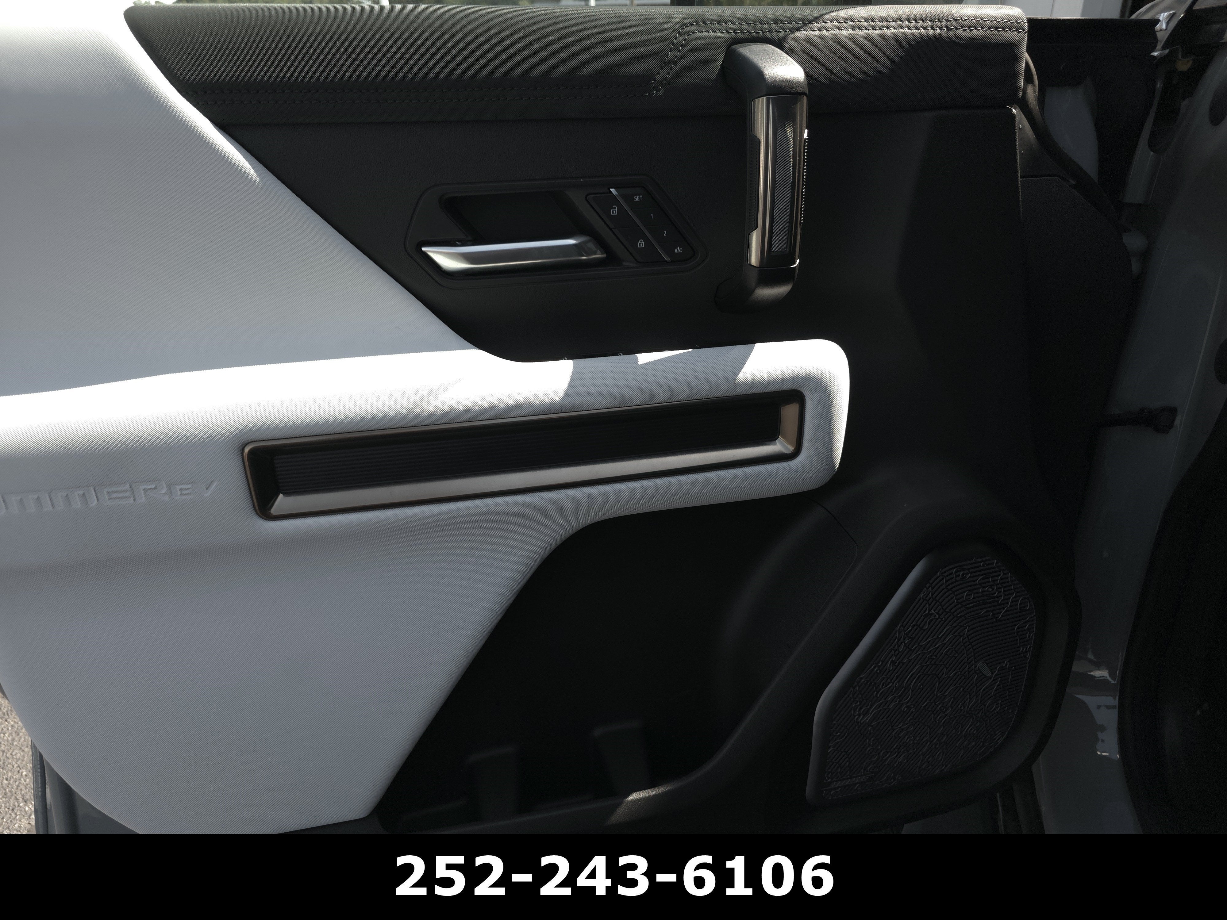 2025 GMC HUMMER EV SUV 3X