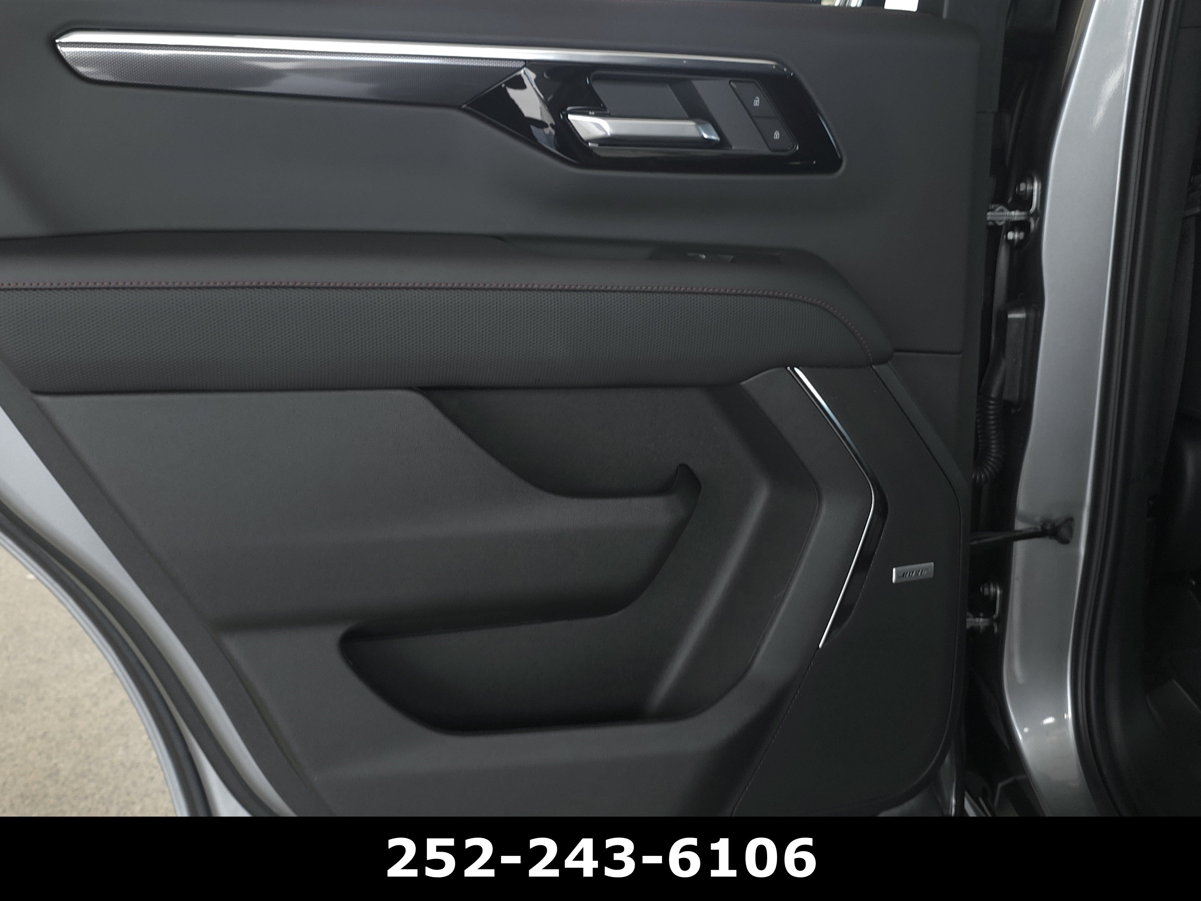 2025 Chevrolet Tahoe RST