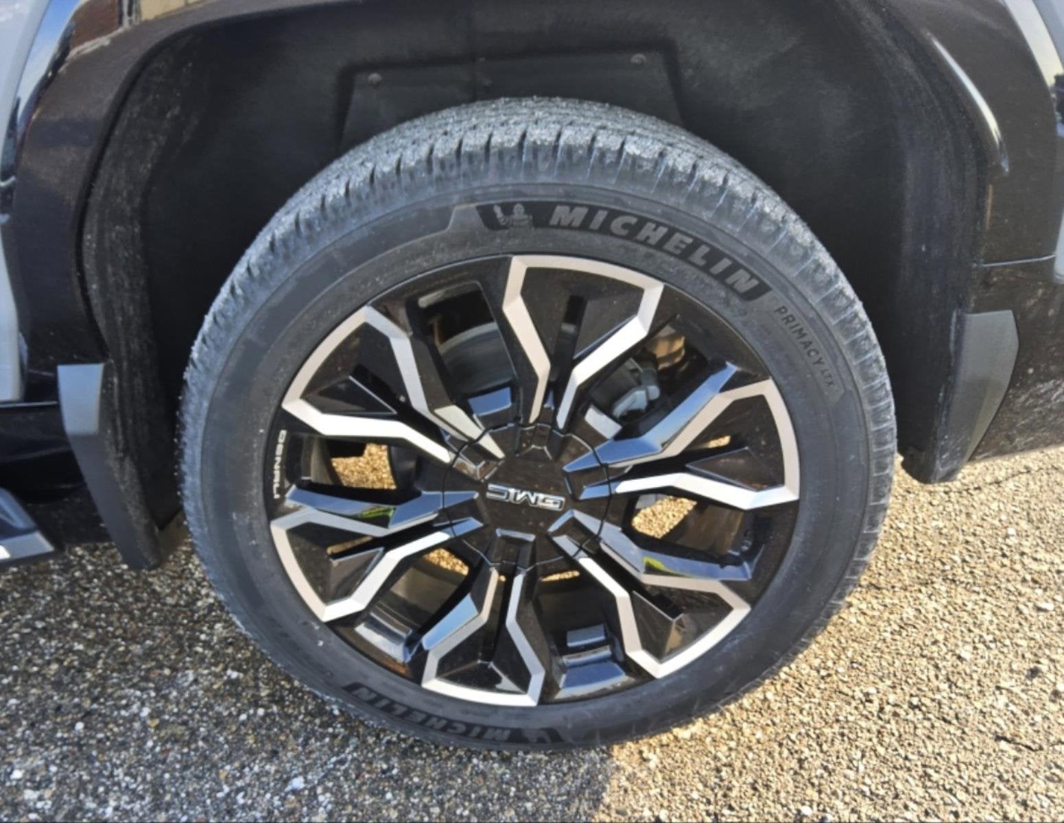 2024 GMC Sierra EV Denali Edition 1