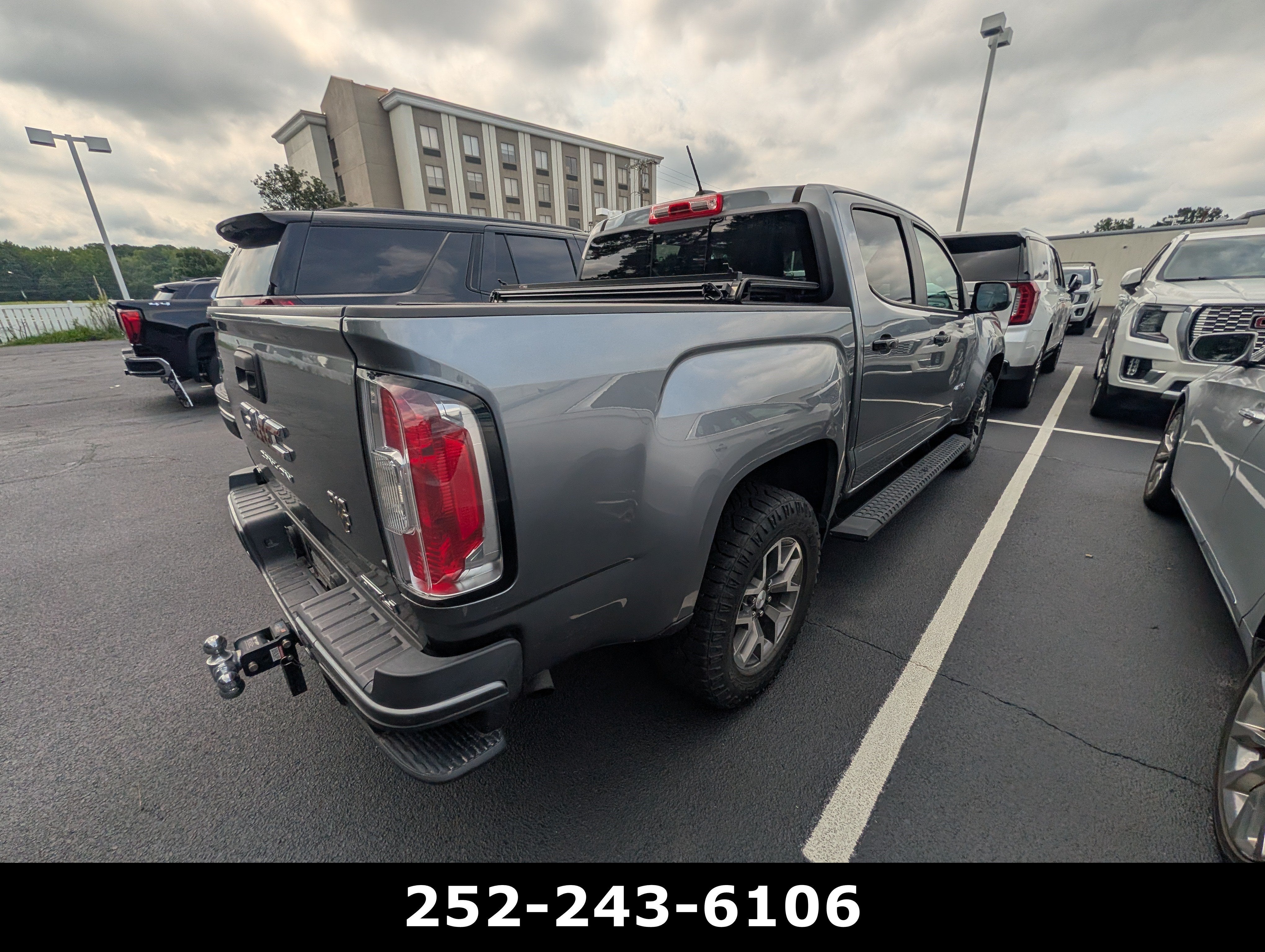 2022 GMC Canyon AT4 - Leather
