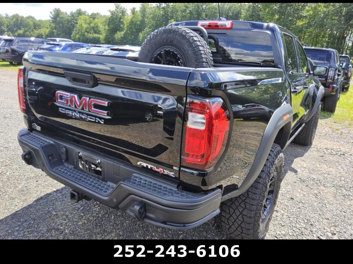 2025 GMC Canyon AT4