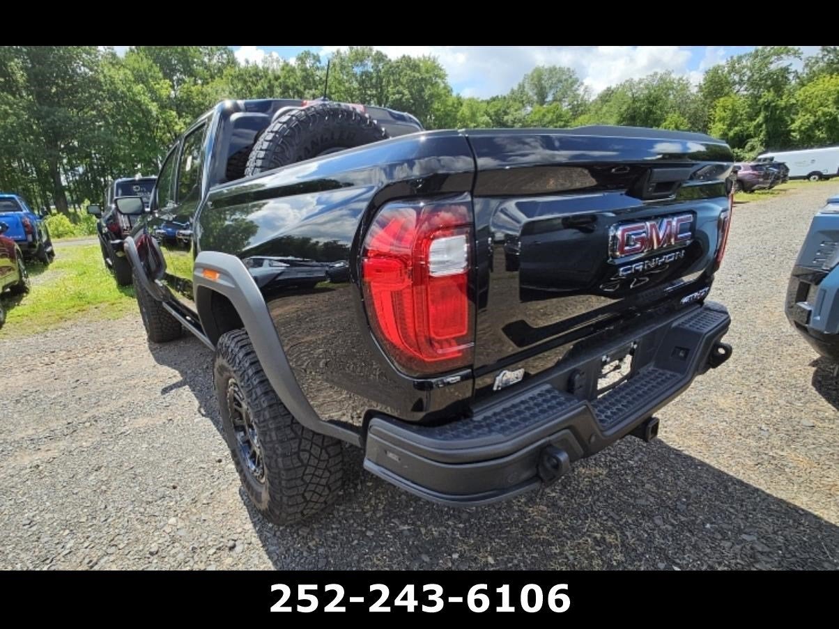 2025 GMC Canyon AT4