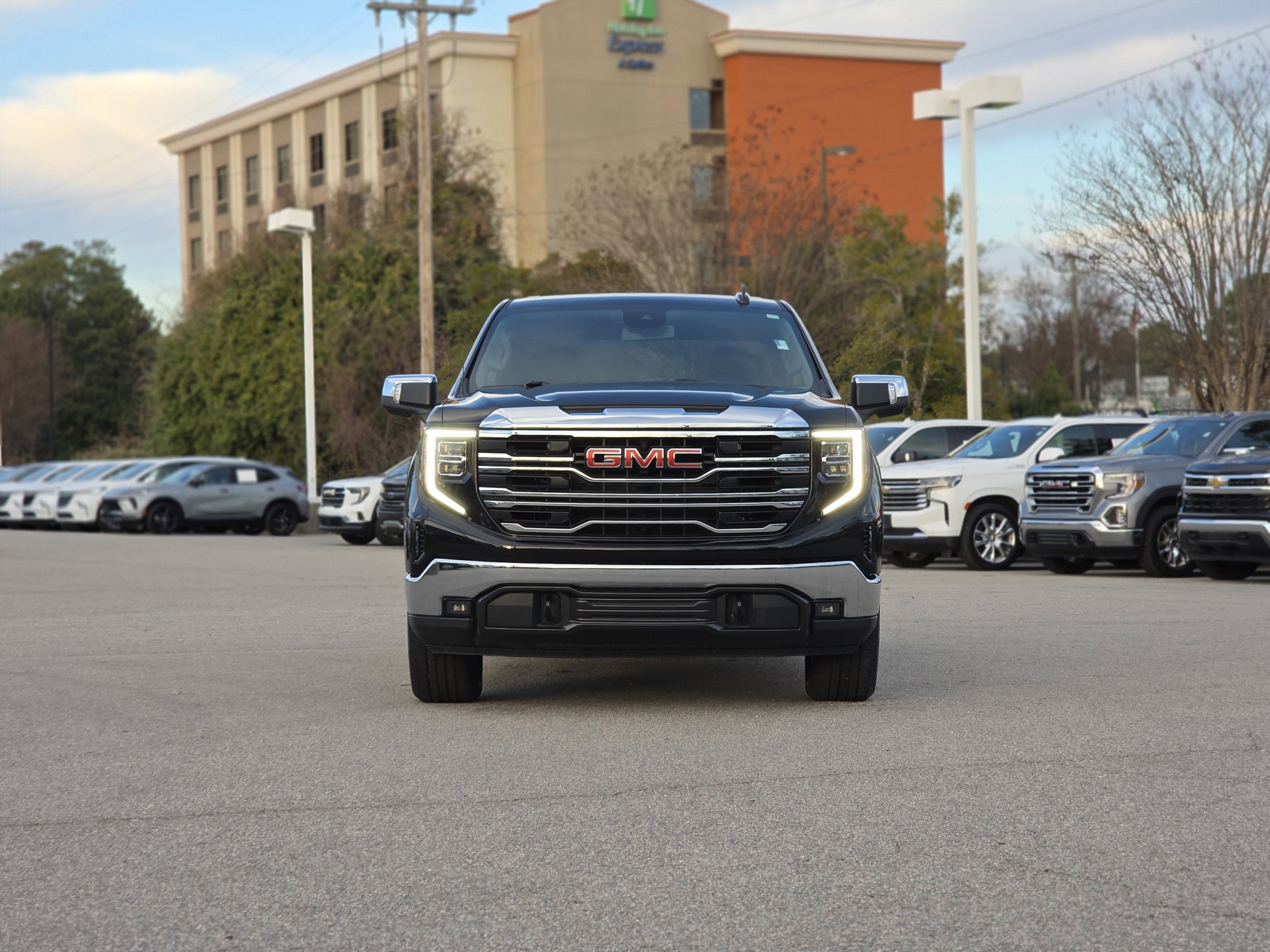 2022 GMC Sierra 1500 SLT